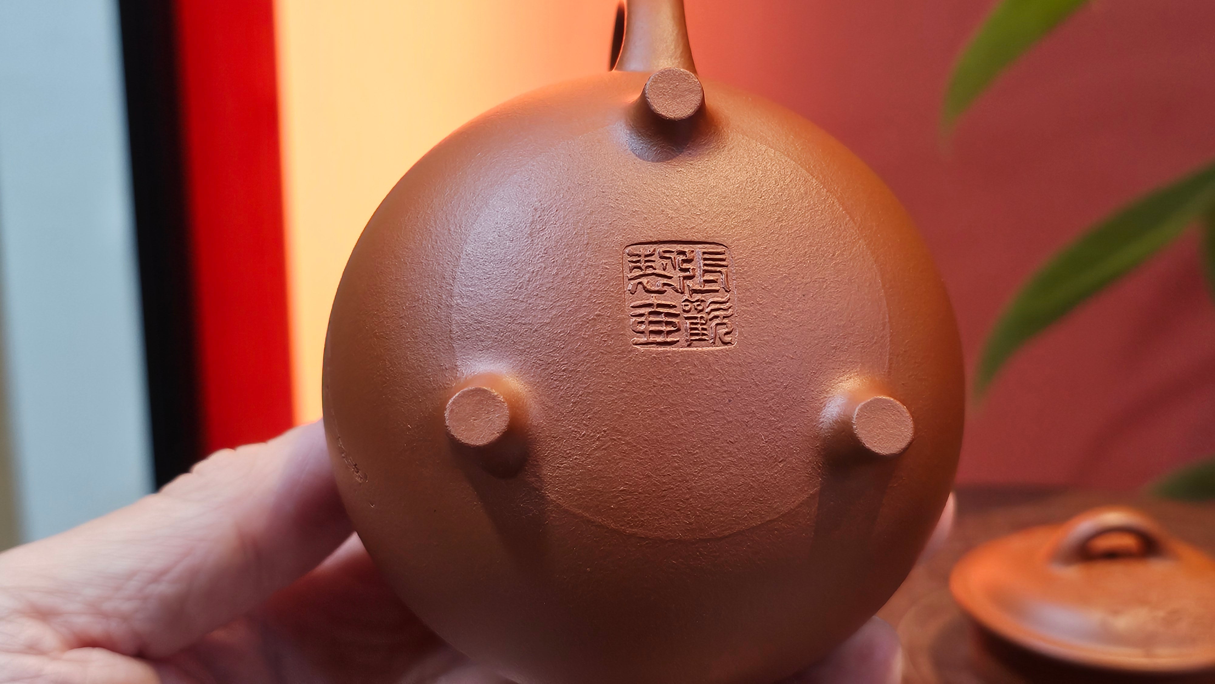 Meng Chen San Zu《孟臣三足》, 186.6ml, Xiao Hong Ni 小红泥, by our Craftsman Zhang Huan 张欢, Engraving by Craftsman Pe'eng Pe'eng 芃芃 ~ Congratulations!to Ms C.W., 1158hrs 20th July 2025, Sunnyvale, CA.