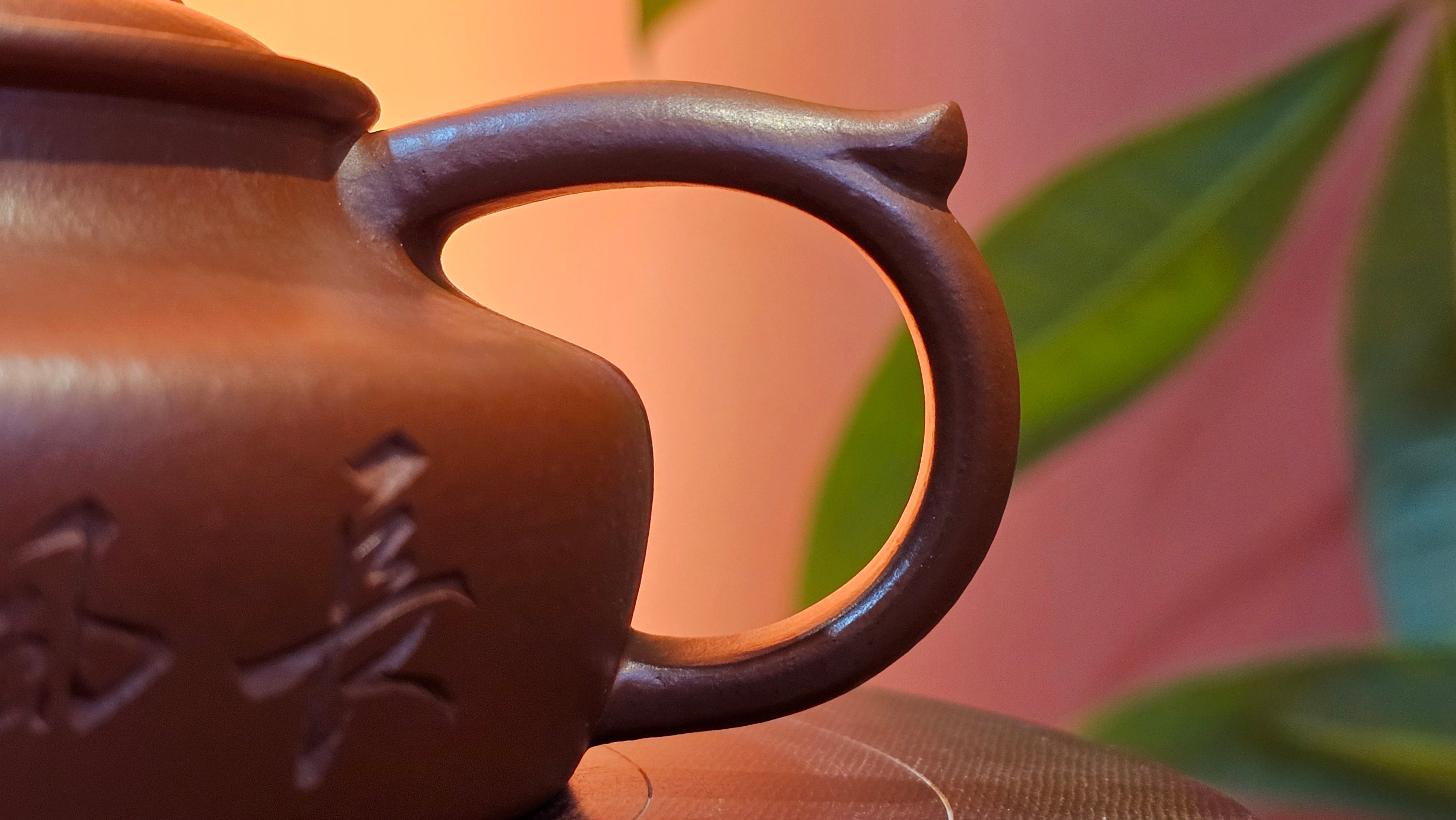 Hua Ting 华庭, 206.8ml (complex, large: 14cm long, 10cm wide), Xiao Mei Yao Zhu Ni 小煤窑朱泥,  by Craftsman Chen Yue Fei 陈跃飞, Engraving by Craftsman Yi De Shu 一德书 ~ Congratulations to Mr A.R.!, 1714hrs 21st July 2025, Talent!OR.