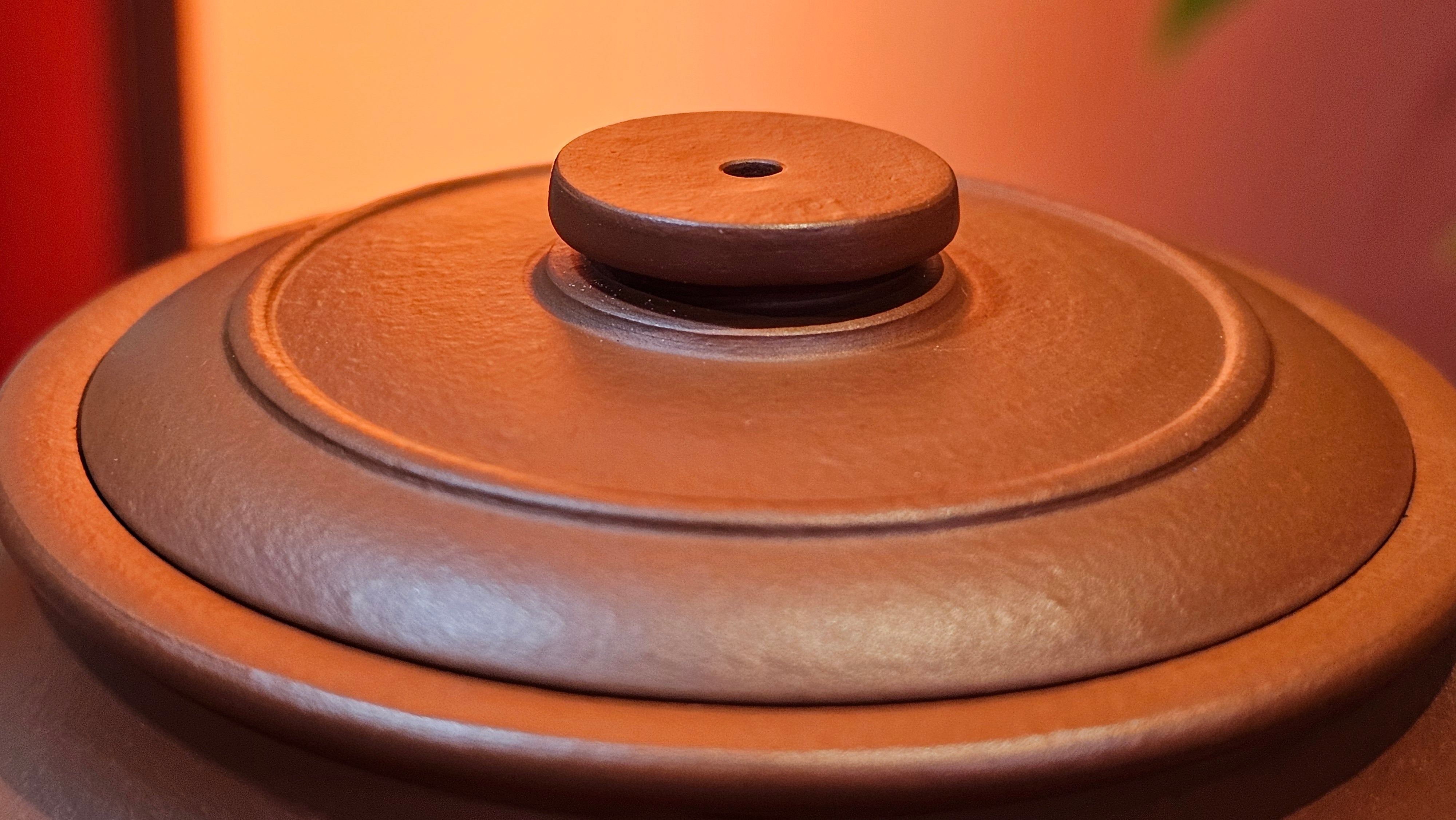 Hua Ting 华庭, 206.8ml (complex, large: 14cm long, 10cm wide), Xiao Mei Yao Zhu Ni 小煤窑朱泥,  by Craftsman Chen Yue Fei 陈跃飞, Engraving by Craftsman Yi De Shu 一德书 ~ Congratulations to Mr A.R.!, 1714hrs 21st July 2025, Talent!OR.