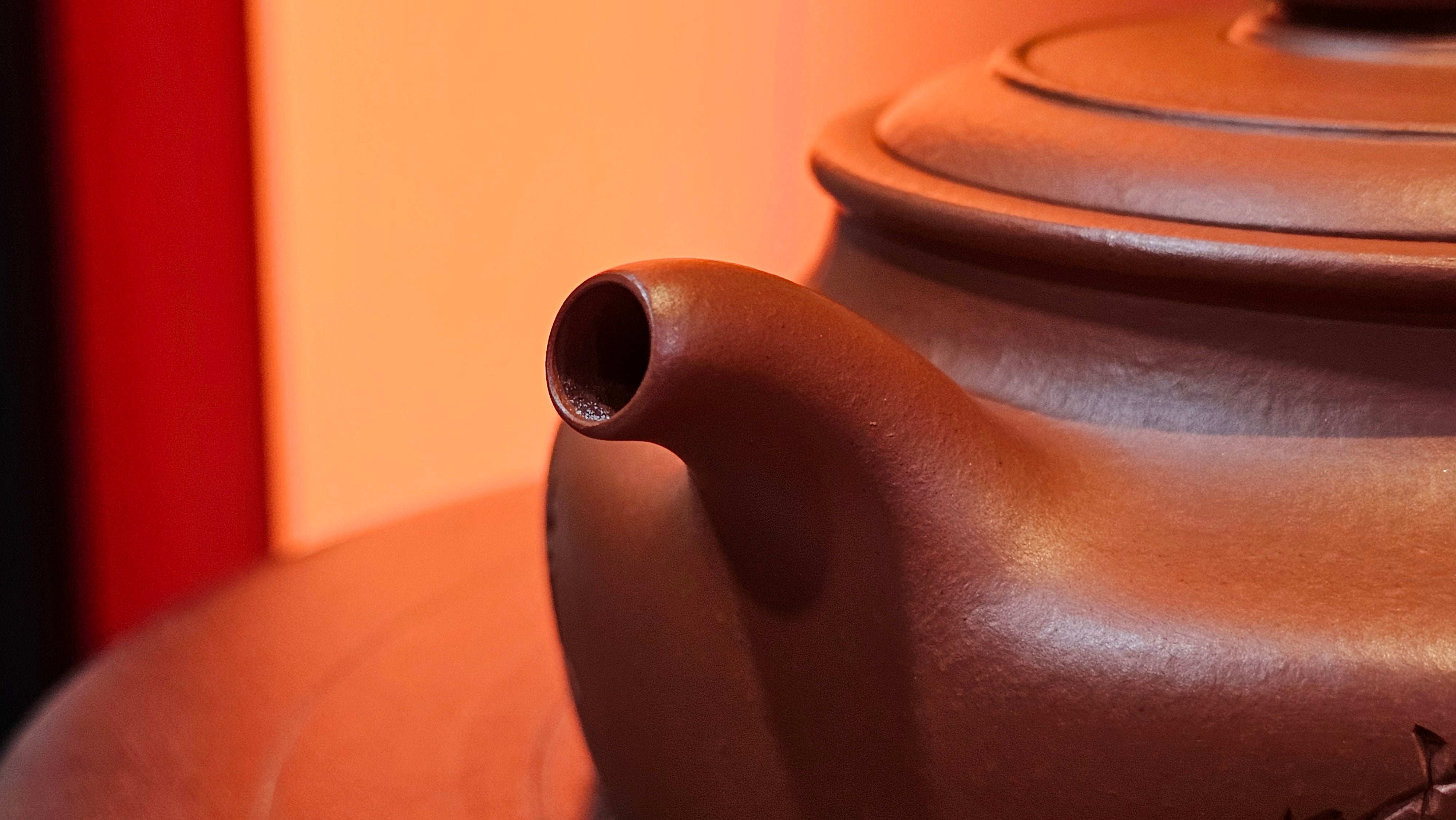 Hua Ting 华庭, 206.8ml (complex, large: 14cm long, 10cm wide), Xiao Mei Yao Zhu Ni 小煤窑朱泥,  by Craftsman Chen Yue Fei 陈跃飞, Engraving by Craftsman Yi De Shu 一德书 ~ Congratulations to Mr A.R.!, 1714hrs 21st July 2025, Talent!OR.