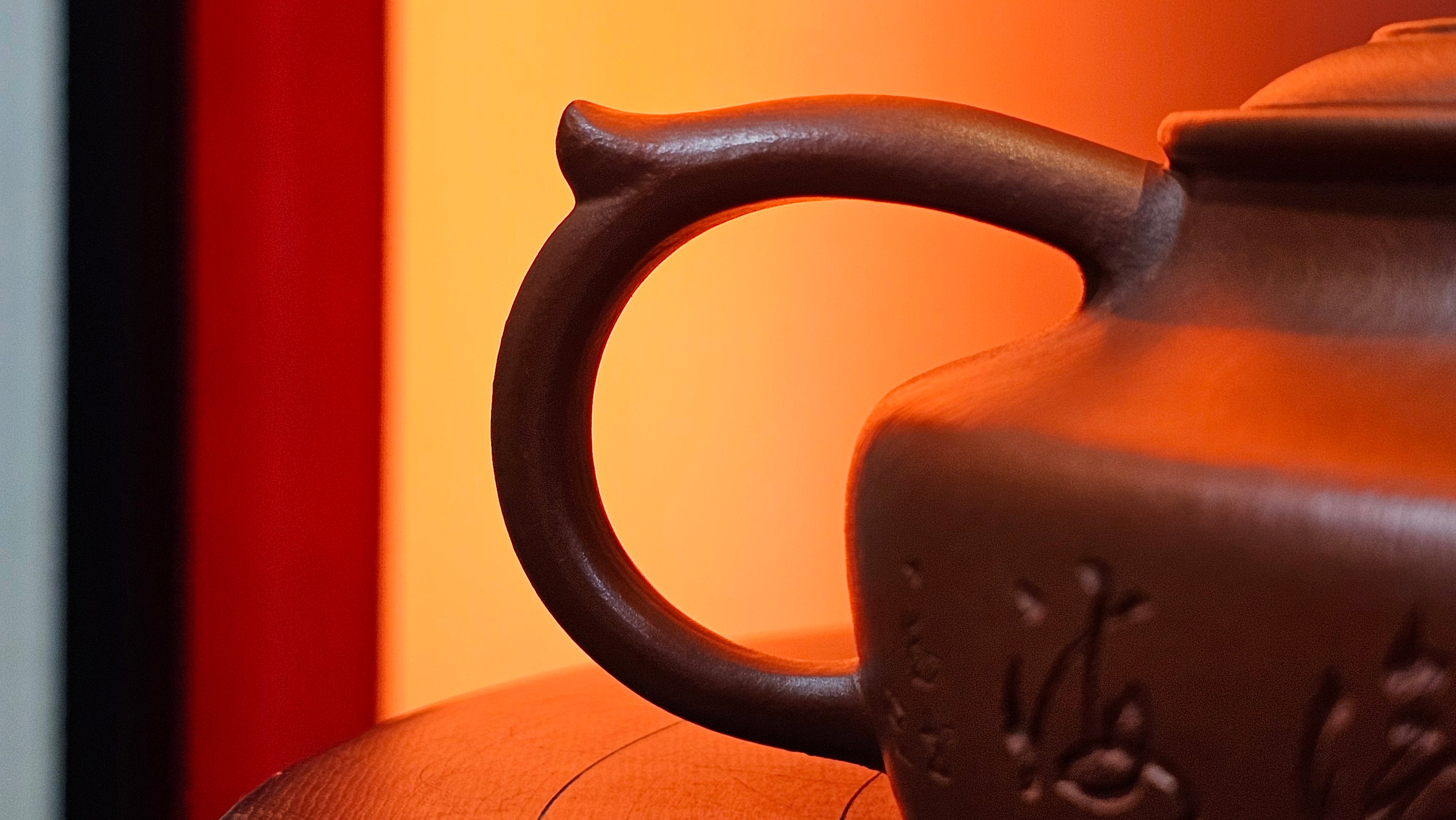 Hua Ting 华庭, 206.8ml (complex, large: 14cm long, 10cm wide), Xiao Mei Yao Zhu Ni 小煤窑朱泥,  by Craftsman Chen Yue Fei 陈跃飞, Engraving by Craftsman Yi De Shu 一德书 ~ Congratulations to Mr A.R.!, 1714hrs 21st July 2025, Talent!OR.