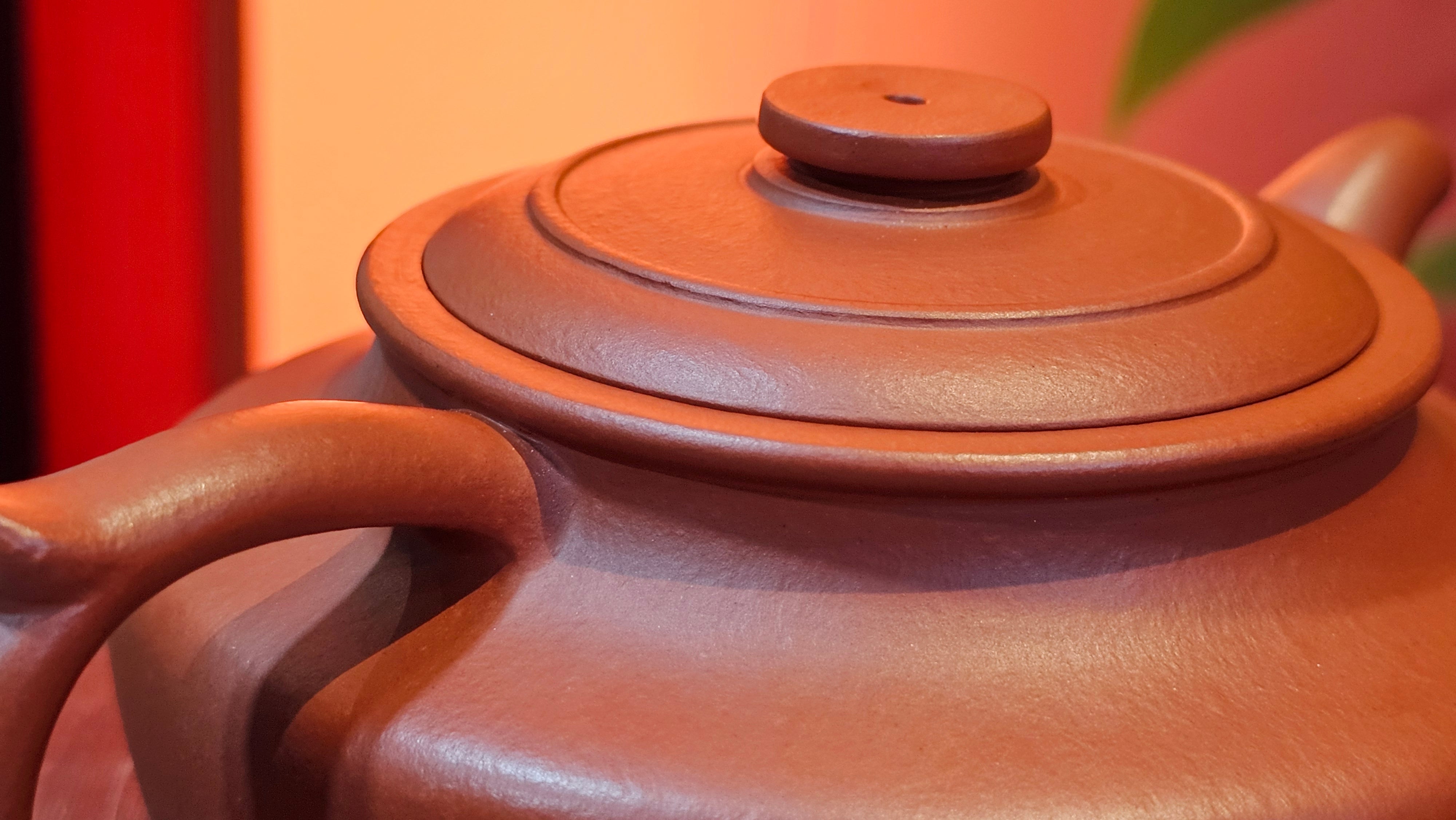 Hua Ting 华庭, 206.8ml (complex, large: 14cm long, 10cm wide), Xiao Mei Yao Zhu Ni 小煤窑朱泥,  by Craftsman Chen Yue Fei 陈跃飞, Engraving by Craftsman Yi De Shu 一德书 ~ Congratulations to Mr A.R.!, 1714hrs 21st July 2025, Talent!OR.