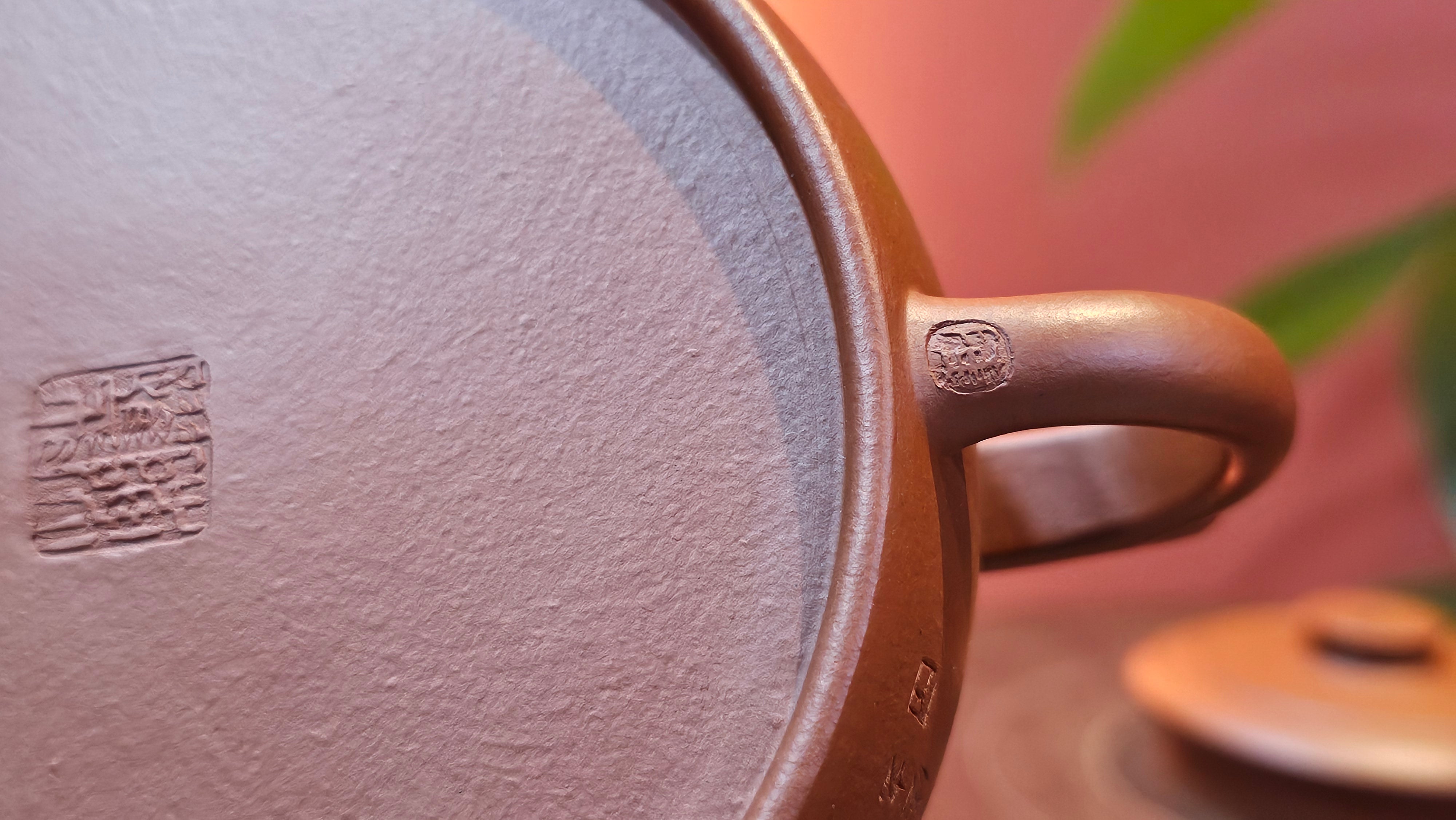 Hua Ting 华庭, 206.8ml (complex, large: 14cm long, 10cm wide), Xiao Mei Yao Zhu Ni 小煤窑朱泥,  by Craftsman Chen Yue Fei 陈跃飞, Engraving by Craftsman Yi De Shu 一德书 ~ Congratulations to Mr A.R.!, 1714hrs 21st July 2025, Talent!OR.