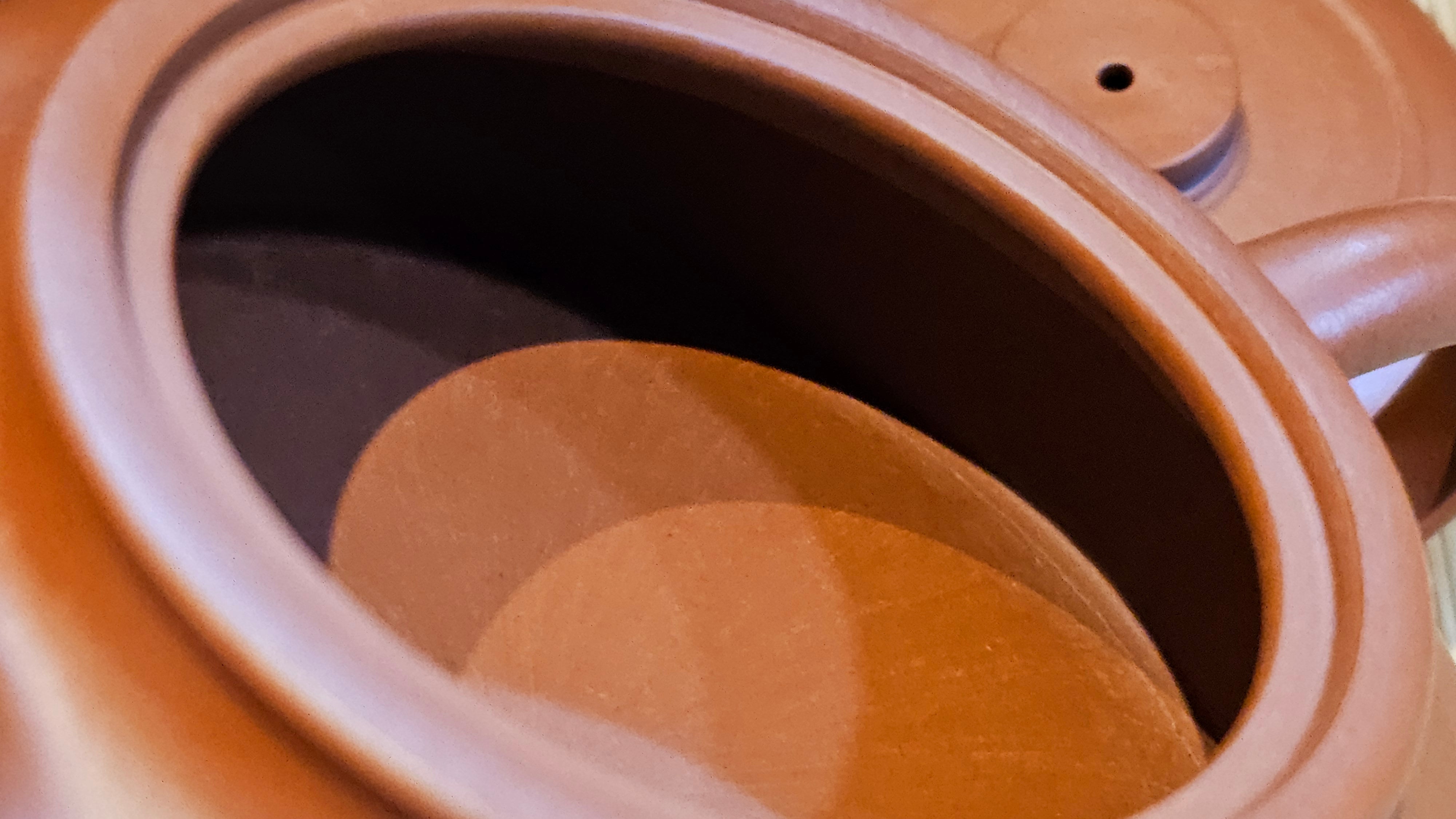 Hua Ting 华庭, 206.8ml (complex, large: 14cm long, 10cm wide), Xiao Mei Yao Zhu Ni 小煤窑朱泥,  by Craftsman Chen Yue Fei 陈跃飞, Engraving by Craftsman Yi De Shu 一德书 ~ Congratulations to Mr A.R.!, 1714hrs 21st July 2025, Talent!OR.