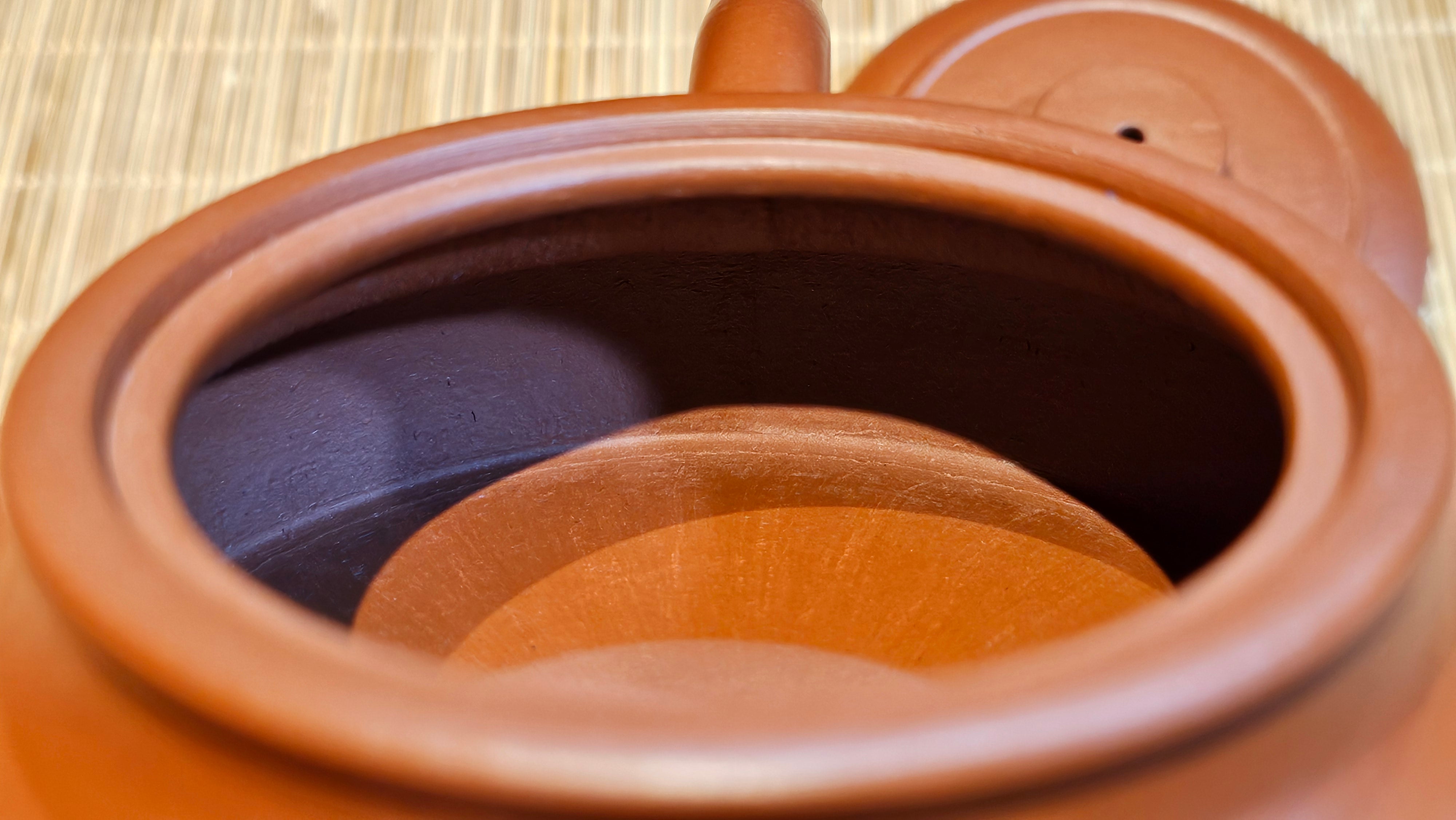 Hua Ting 华庭, 206.8ml (complex, large: 14cm long, 10cm wide), Xiao Mei Yao Zhu Ni 小煤窑朱泥,  by Craftsman Chen Yue Fei 陈跃飞, Engraving by Craftsman Yi De Shu 一德书 ~ Congratulations to Mr A.R.!, 1714hrs 21st July 2025, Talent!OR.