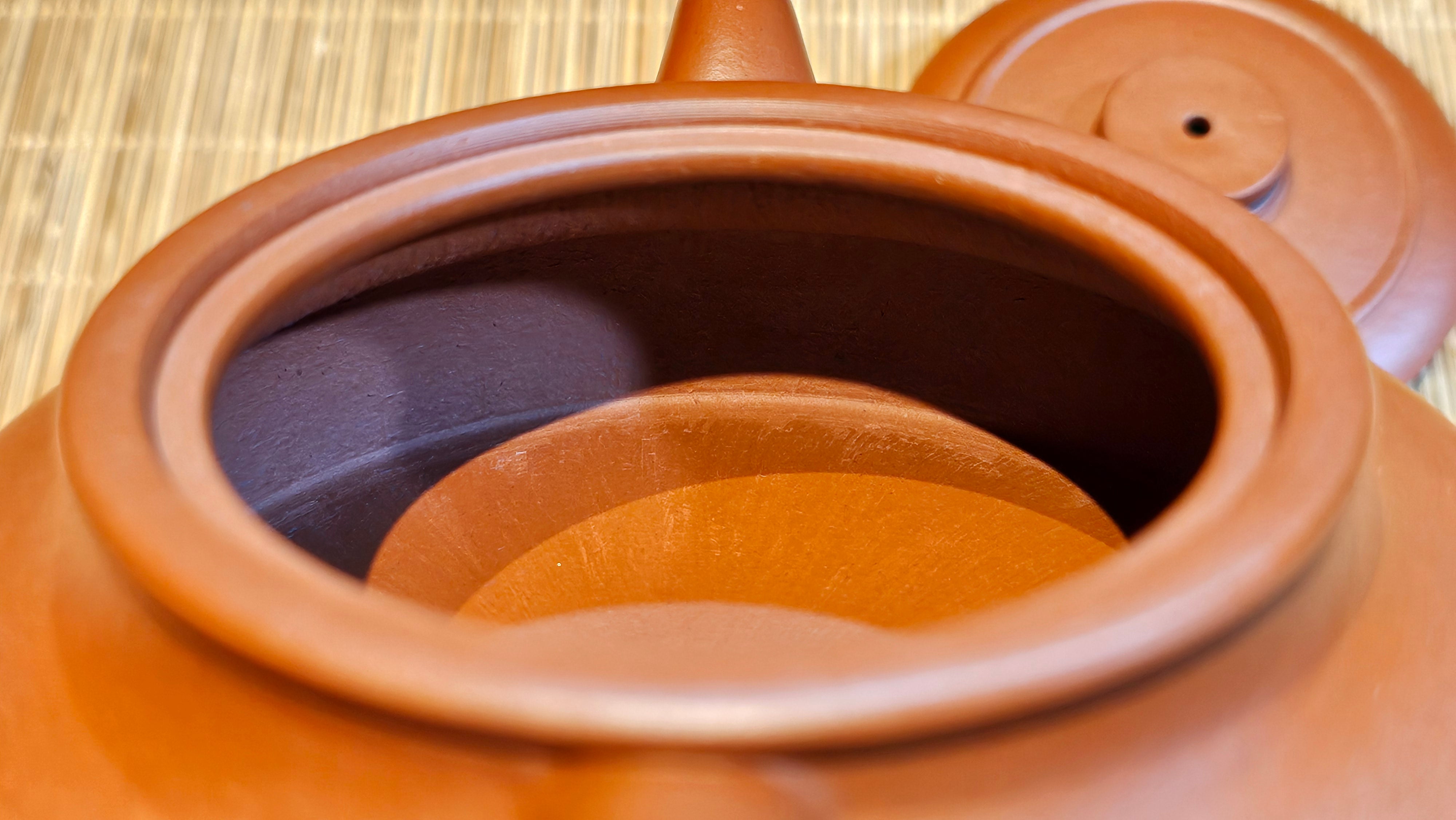 Hua Ting 华庭, 206.8ml (complex, large: 14cm long, 10cm wide), Xiao Mei Yao Zhu Ni 小煤窑朱泥,  by Craftsman Chen Yue Fei 陈跃飞, Engraving by Craftsman Yi De Shu 一德书 ~ Congratulations to Mr A.R.!, 1714hrs 21st July 2025, Talent!OR.