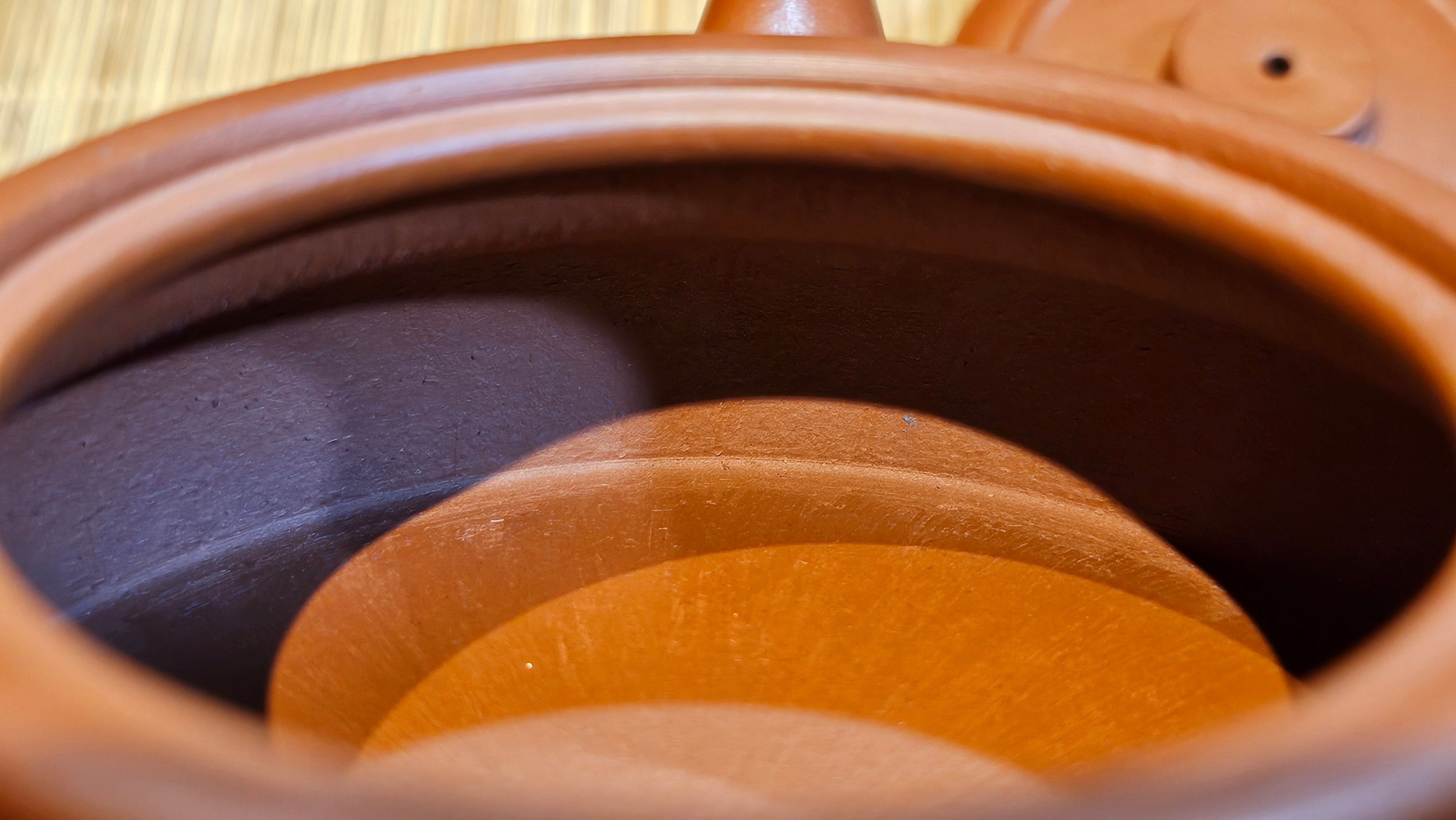 Hua Ting 华庭, 206.8ml (complex, large: 14cm long, 10cm wide), Xiao Mei Yao Zhu Ni 小煤窑朱泥,  by Craftsman Chen Yue Fei 陈跃飞, Engraving by Craftsman Yi De Shu 一德书 ~ Congratulations to Mr A.R.!, 1714hrs 21st July 2025, Talent!OR.