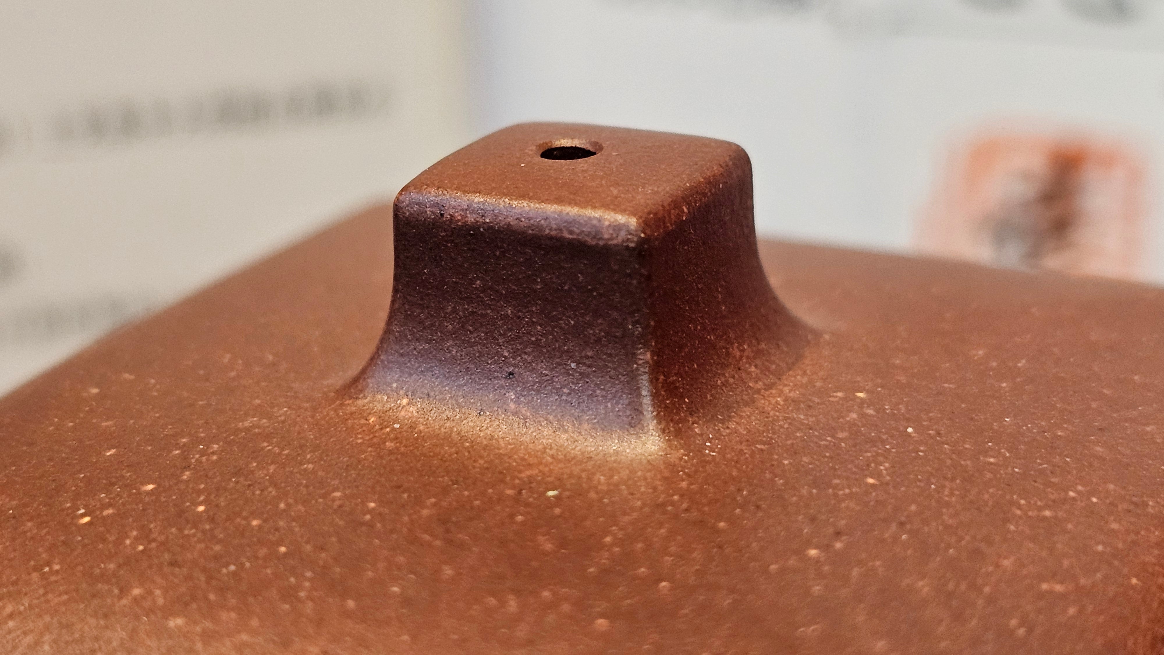 《若思四方》"Ruo Si Si Fang", 251.9ml, with Engraving, Di Cao Qing Zi Ni 底槽青紫泥, by L2A Senior Consummate Artist Yuan Hui 袁辉 ~ Congratulations to Mr D.H.! 0859hrs 13th Sept 2025, Baldwin Park! CA.