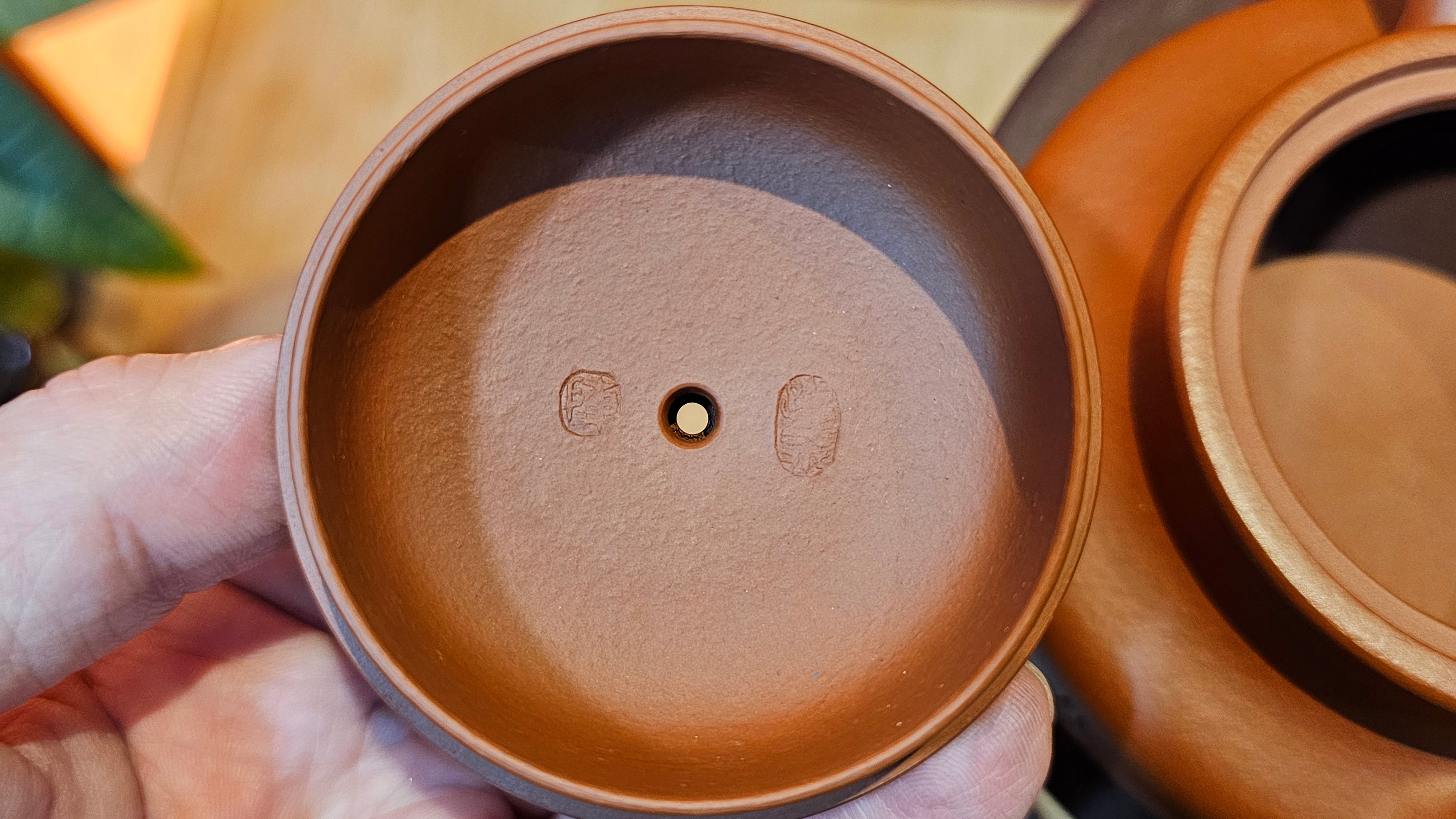 Hua Ting 华庭, 202.3ml (complex, large: 14cm long, 10cm wide), Xiao Mei Yao Zhu Ni 小煤窑朱泥,  by Craftsman Chen Yue Fei 陈跃飞, Engraving by Craftsman Yi De Shu 一德书 ~ Congratulations!to Mr B.H.S! 1627hrs 28th July 2025, Jakarta, Indonesia🇮🇩.