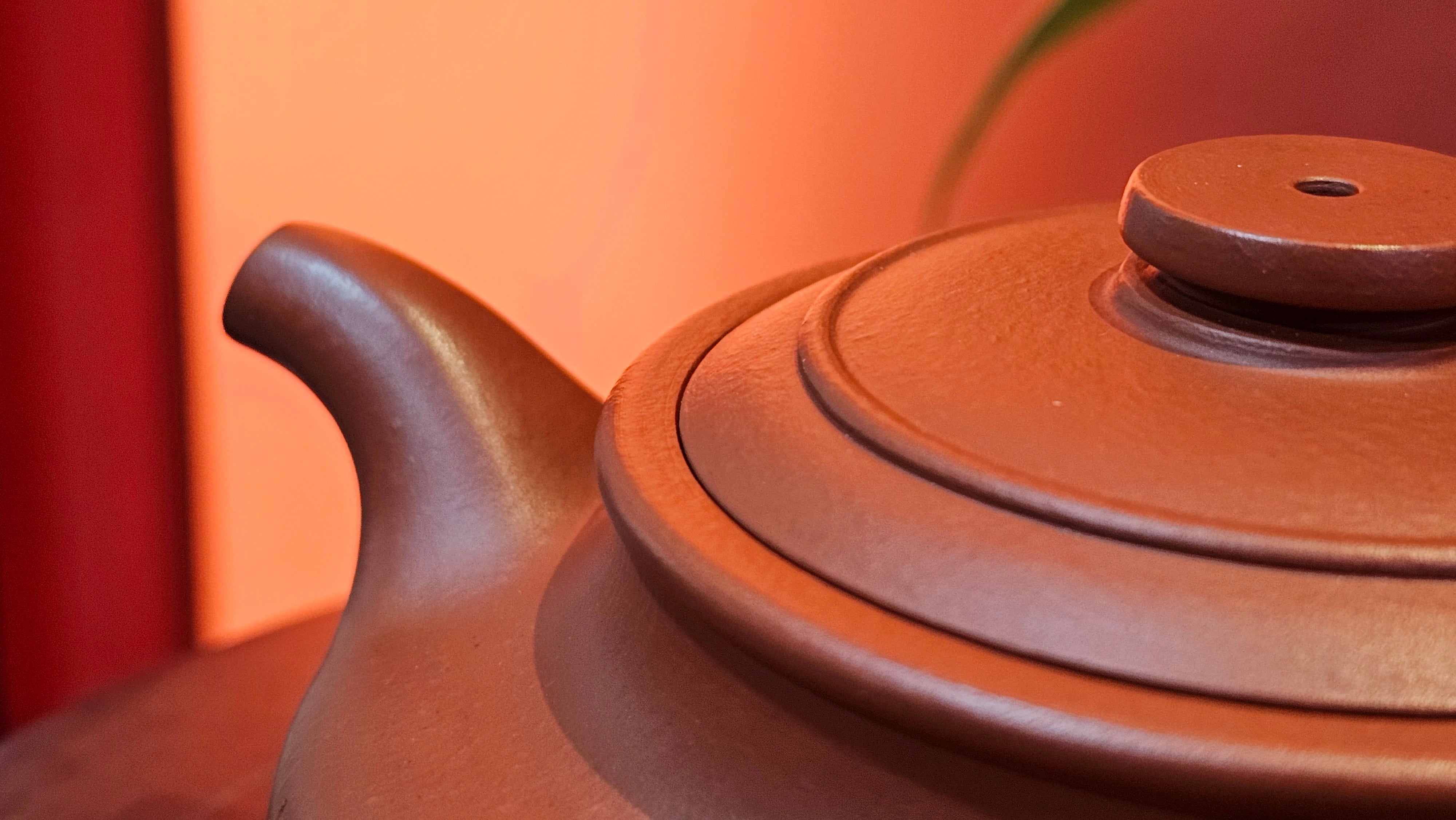 Hua Ting 华庭, 202.3ml (complex, large: 14cm long, 10cm wide), Xiao Mei Yao Zhu Ni 小煤窑朱泥,  by Craftsman Chen Yue Fei 陈跃飞, Engraving by Craftsman Yi De Shu 一德书 ~ Congratulations!to Mr B.H.S! 1627hrs 28th July 2025, Jakarta, Indonesia🇮🇩.