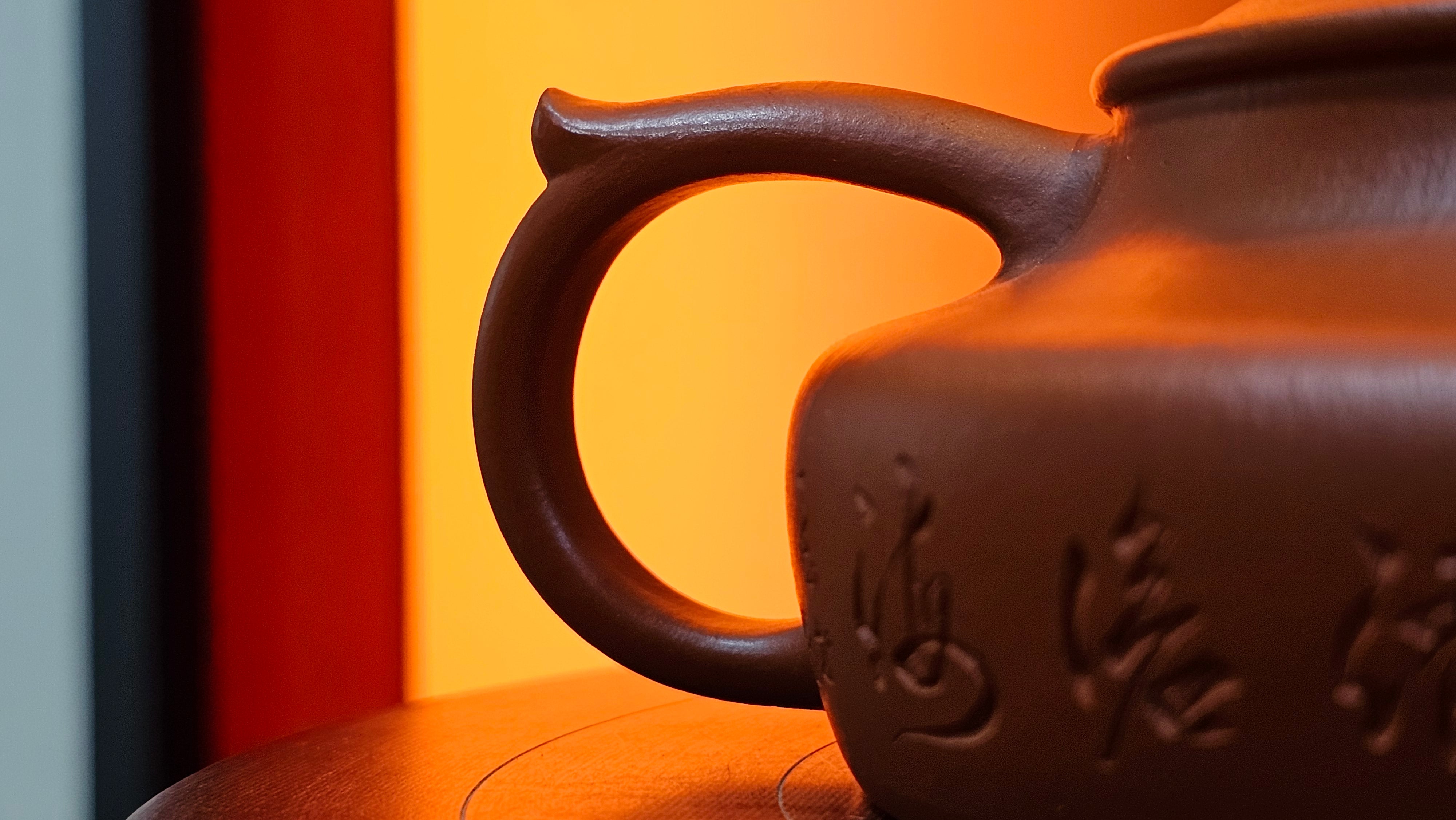 Hua Ting 华庭, 202.3ml (complex, large: 14cm long, 10cm wide), Xiao Mei Yao Zhu Ni 小煤窑朱泥,  by Craftsman Chen Yue Fei 陈跃飞, Engraving by Craftsman Yi De Shu 一德书 ~ Congratulations!to Mr B.H.S! 1627hrs 28th July 2025, Jakarta, Indonesia🇮🇩.