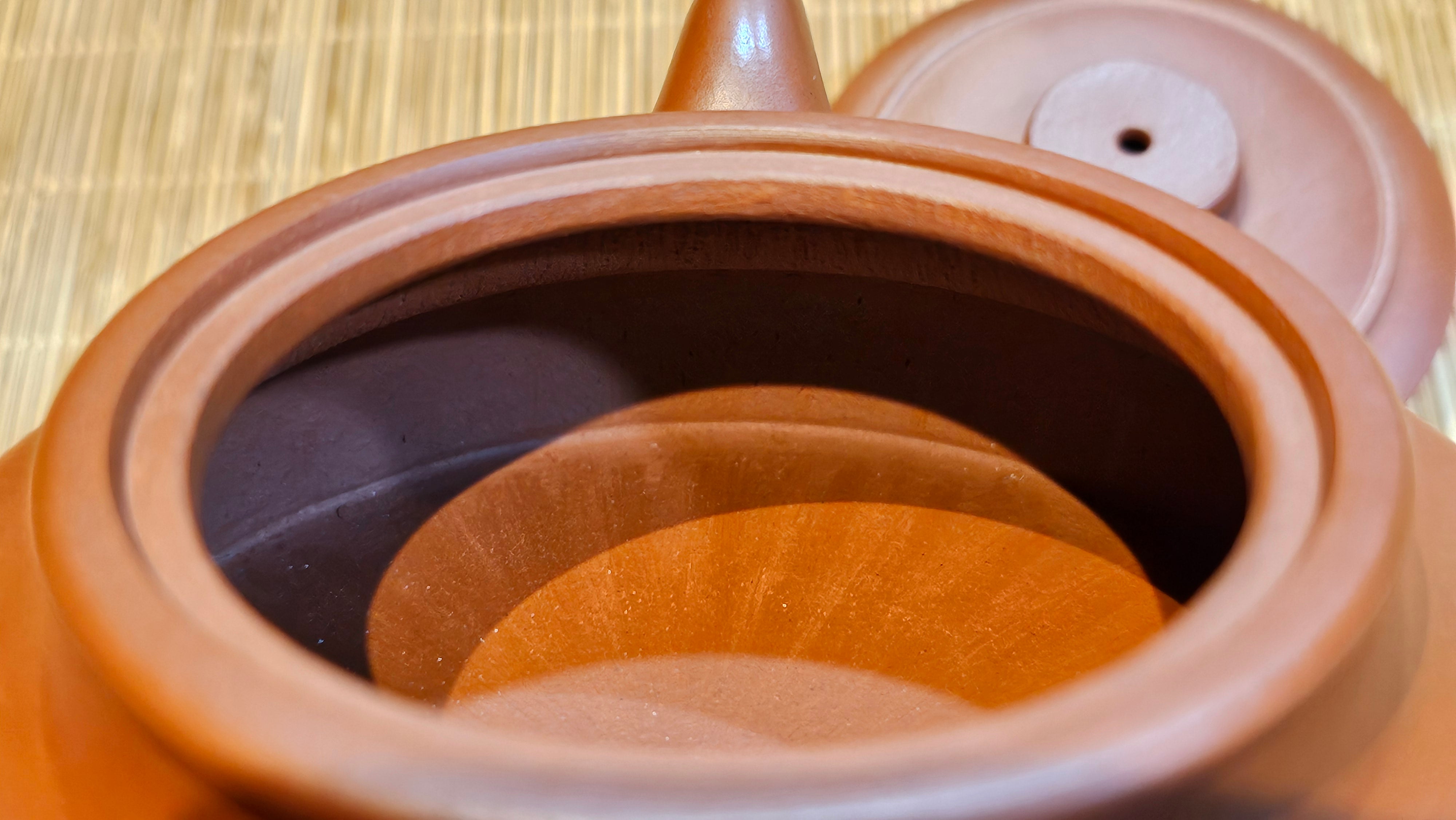 Hua Ting 华庭, 202.3ml (complex, large: 14cm long, 10cm wide), Xiao Mei Yao Zhu Ni 小煤窑朱泥,  by Craftsman Chen Yue Fei 陈跃飞, Engraving by Craftsman Yi De Shu 一德书 ~ Congratulations!to Mr B.H.S! 1627hrs 28th July 2025, Jakarta, Indonesia🇮🇩.