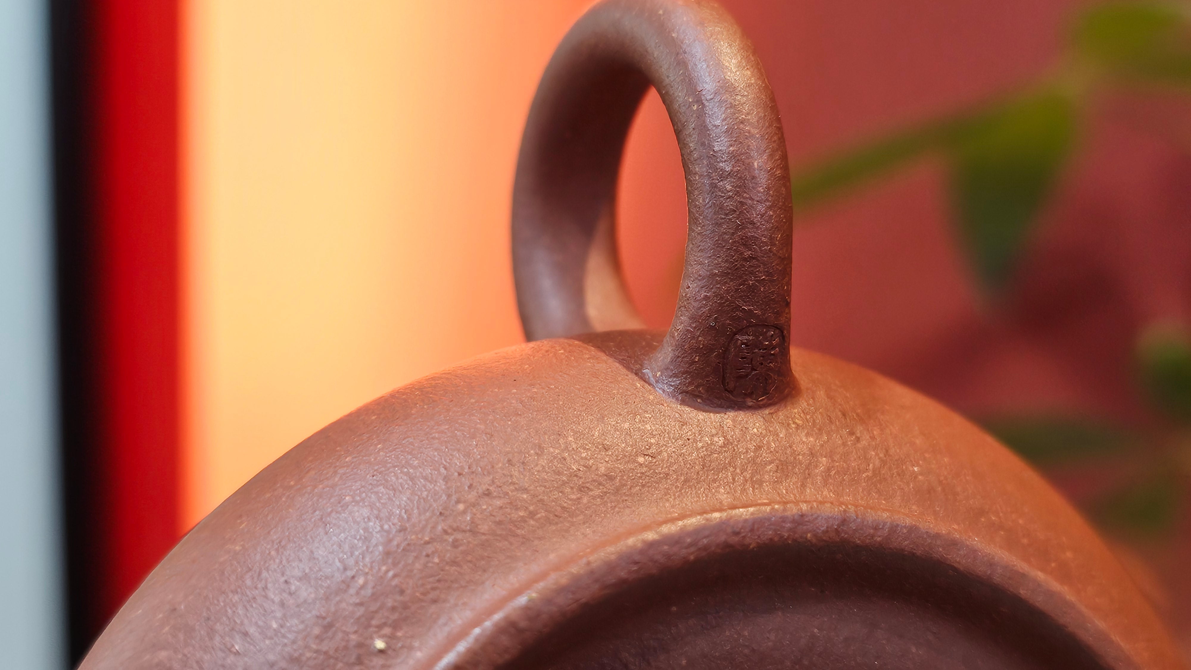 Ming Lu 明炉, 157.6ml, Hong Jiang Po Ni 红降坡泥, by our Collaborative Craftsman Chen Gui Zhi 陈桂枝。(Red JiangPoNi is rarer than Yellow JiangPoNi, XiaoMeiYao ZhuNi & ZhaoZhuang ZhuNi) ~ Congratulations to Mr J.K.! 1815hrs 1st August 2025, Stolberg, Germany🇩🇪