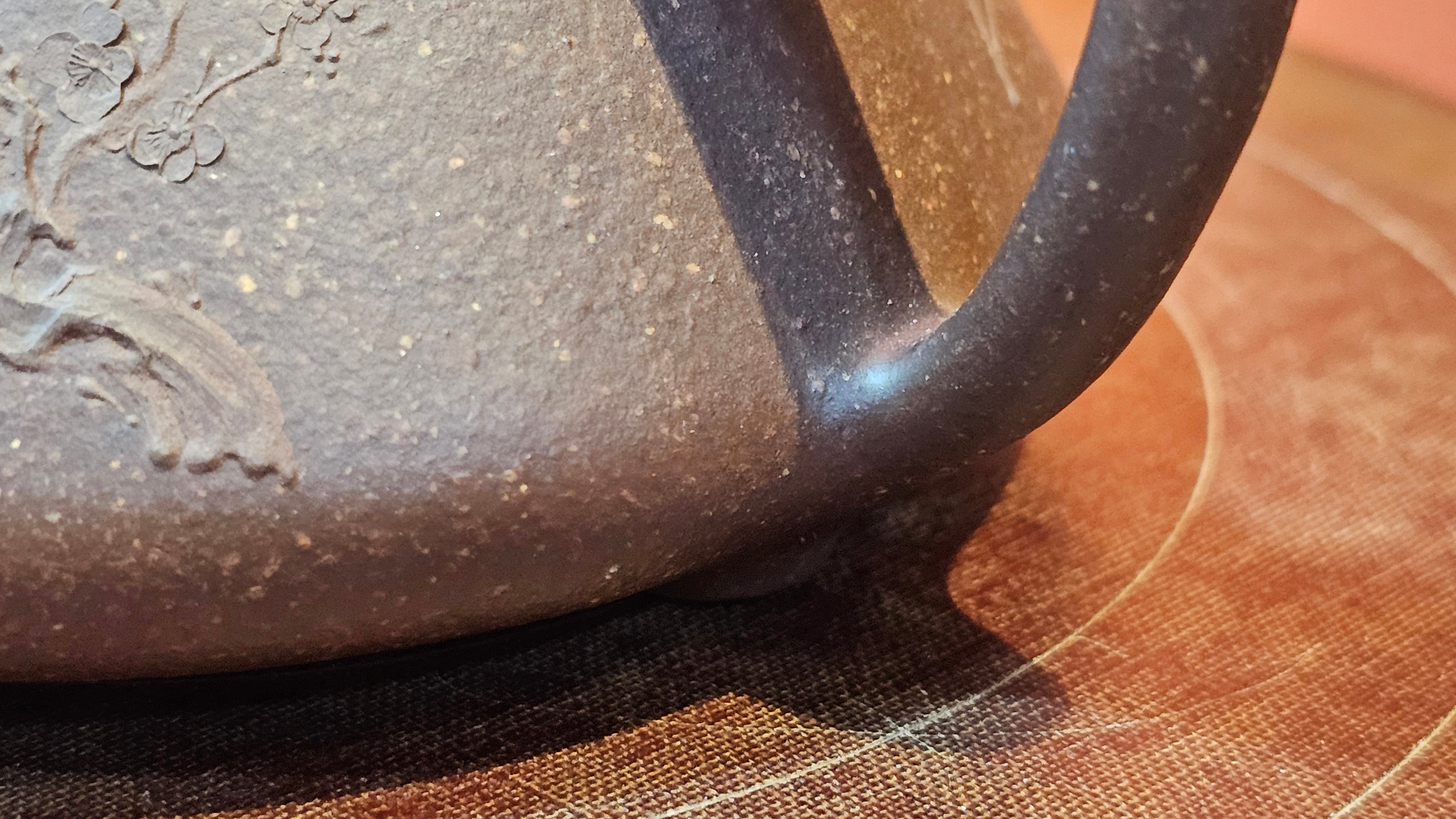 Shi Piao 石瓢 (Zi Ye Shi Piao), 191.1ml, Craftsman Yun Shen 云深 performing *EXQUISITE WHOLE-BODY Clay Sculpting 泥绘 of Plum Blossoms 梅花*, pot by Craftsman Chen Huan 陈欢; Lao Zi Ni 老紫泥 ~ Congratulations to Mr C.L.! 2046hrs 26th August 2025, Chicago! IL!