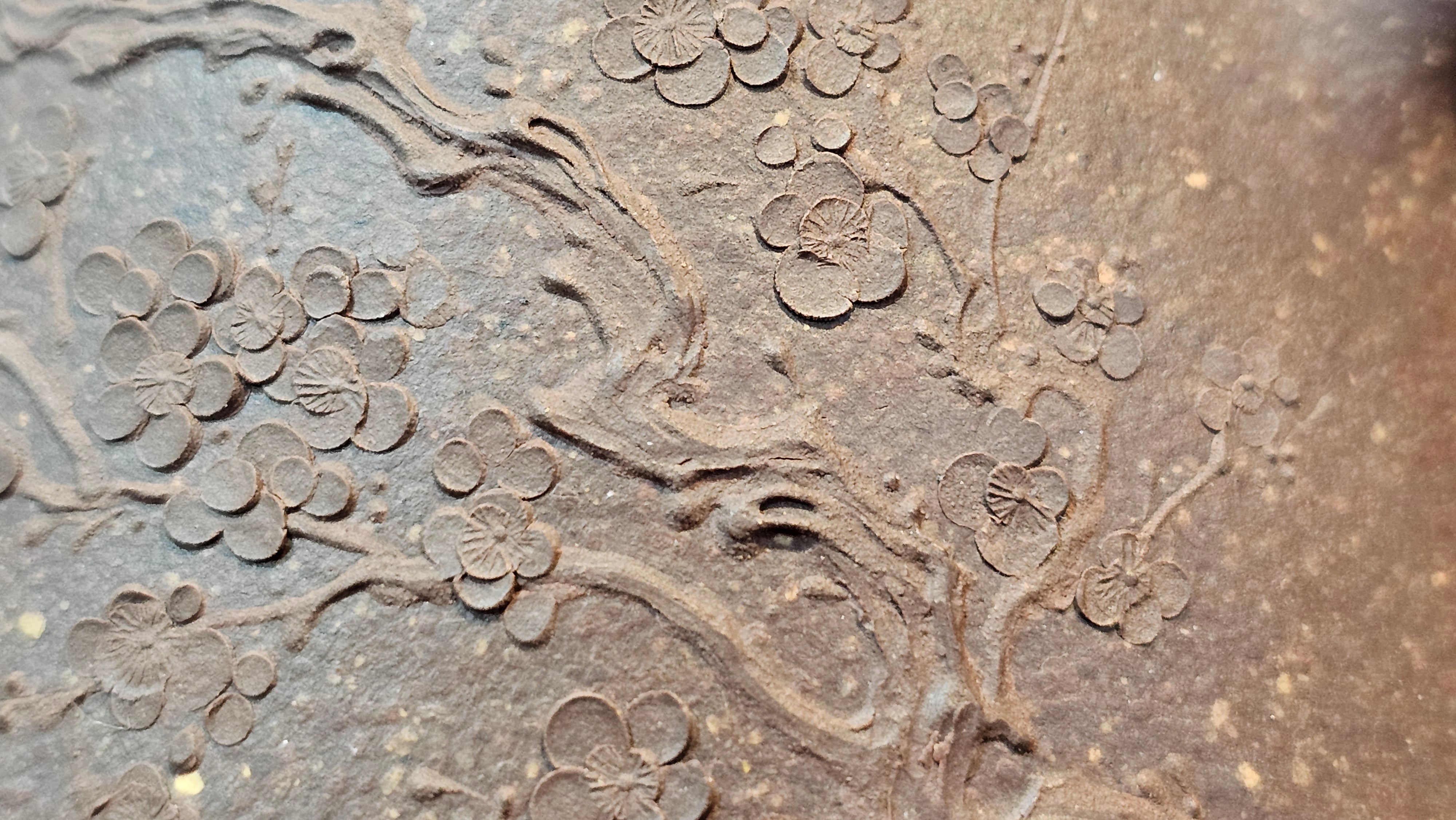 Shi Piao 石瓢 (Zi Ye Shi Piao), 191.1ml, Craftsman Yun Shen 云深 performing *EXQUISITE WHOLE-BODY Clay Sculpting 泥绘 of Plum Blossoms 梅花*, pot by Craftsman Chen Huan 陈欢; Lao Zi Ni 老紫泥 ~ Congratulations to Mr C.L.! 2046hrs 26th August 2025, Chicago! IL!