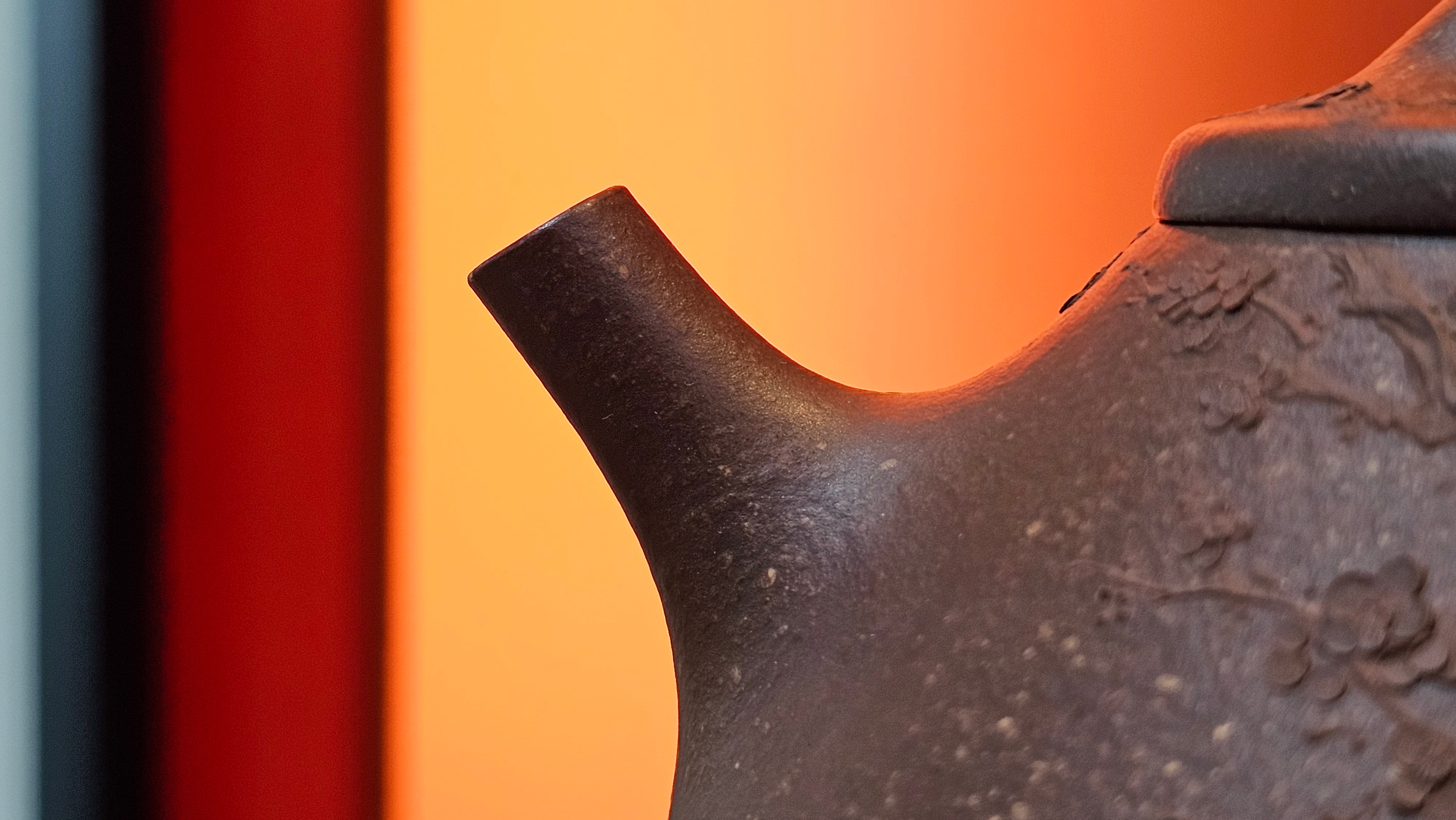 Shi Piao 石瓢 (Zi Ye Shi Piao), 191.1ml, Craftsman Yun Shen 云深 performing *EXQUISITE WHOLE-BODY Clay Sculpting 泥绘 of Plum Blossoms 梅花*, pot by Craftsman Chen Huan 陈欢; Lao Zi Ni 老紫泥 ~ Congratulations to Mr C.L.! 2046hrs 26th August 2025, Chicago! IL!