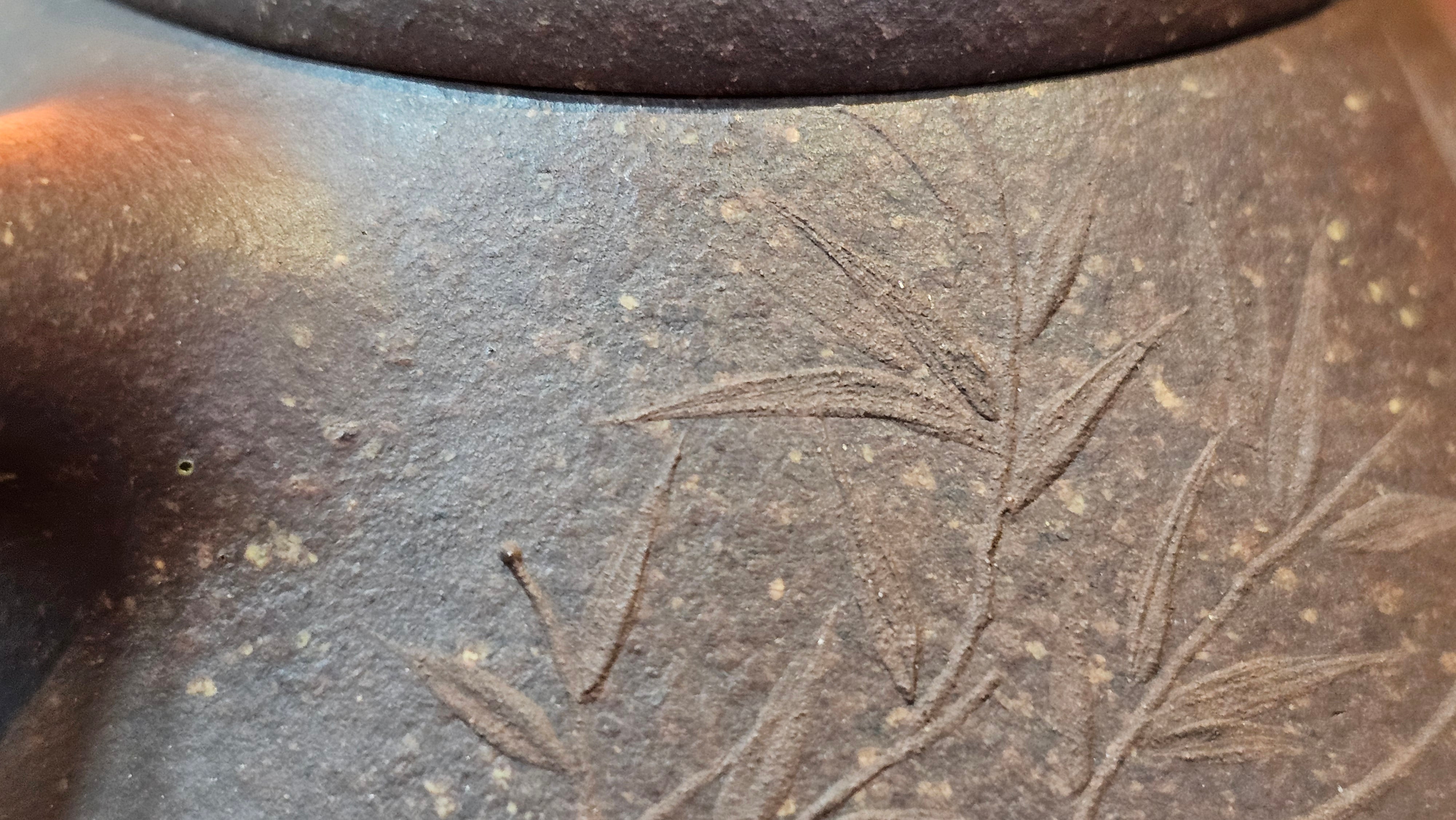 Shi Piao 石瓢 (Zi Ye Shi Piao), 191.1ml, Craftsman Yun Shen 云深 performing *EXQUISITE WHOLE-BODY Clay Sculpting 泥绘 of Plum Blossoms 梅花*, pot by Craftsman Chen Huan 陈欢; Lao Zi Ni 老紫泥 ~ Congratulations to Mr C.L.! 2046hrs 26th August 2025, Chicago! IL!