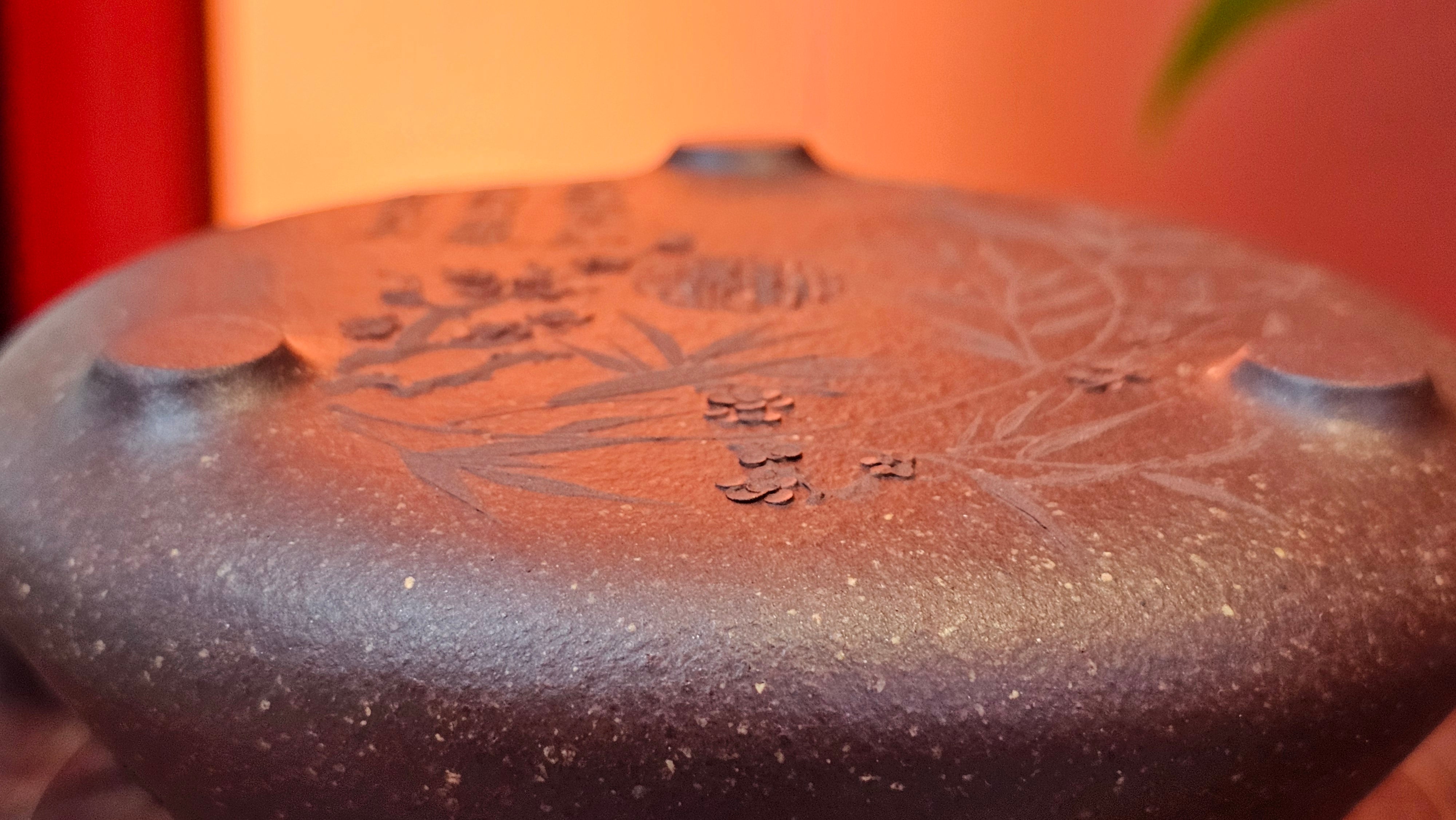 Shi Piao 石瓢 (Zi Ye Shi Piao), 191.1ml, Craftsman Yun Shen 云深 performing *EXQUISITE WHOLE-BODY Clay Sculpting 泥绘 of Plum Blossoms 梅花*, pot by Craftsman Chen Huan 陈欢; Lao Zi Ni 老紫泥 ~ Congratulations to Mr C.L.! 2046hrs 26th August 2025, Chicago! IL!