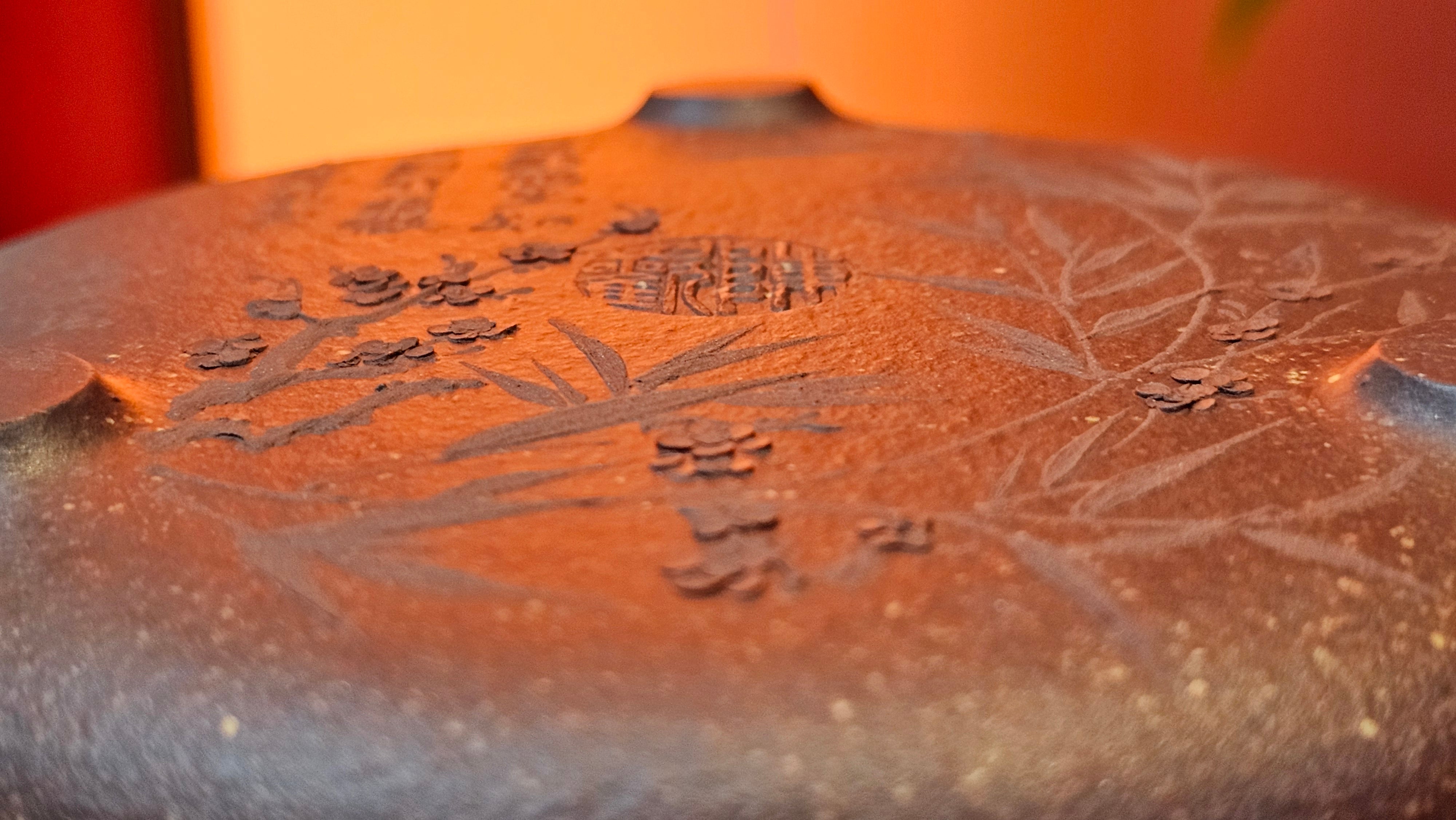 Shi Piao 石瓢 (Zi Ye Shi Piao), 191.1ml, Craftsman Yun Shen 云深 performing *EXQUISITE WHOLE-BODY Clay Sculpting 泥绘 of Plum Blossoms 梅花*, pot by Craftsman Chen Huan 陈欢; Lao Zi Ni 老紫泥 ~ Congratulations to Mr C.L.! 2046hrs 26th August 2025, Chicago! IL!