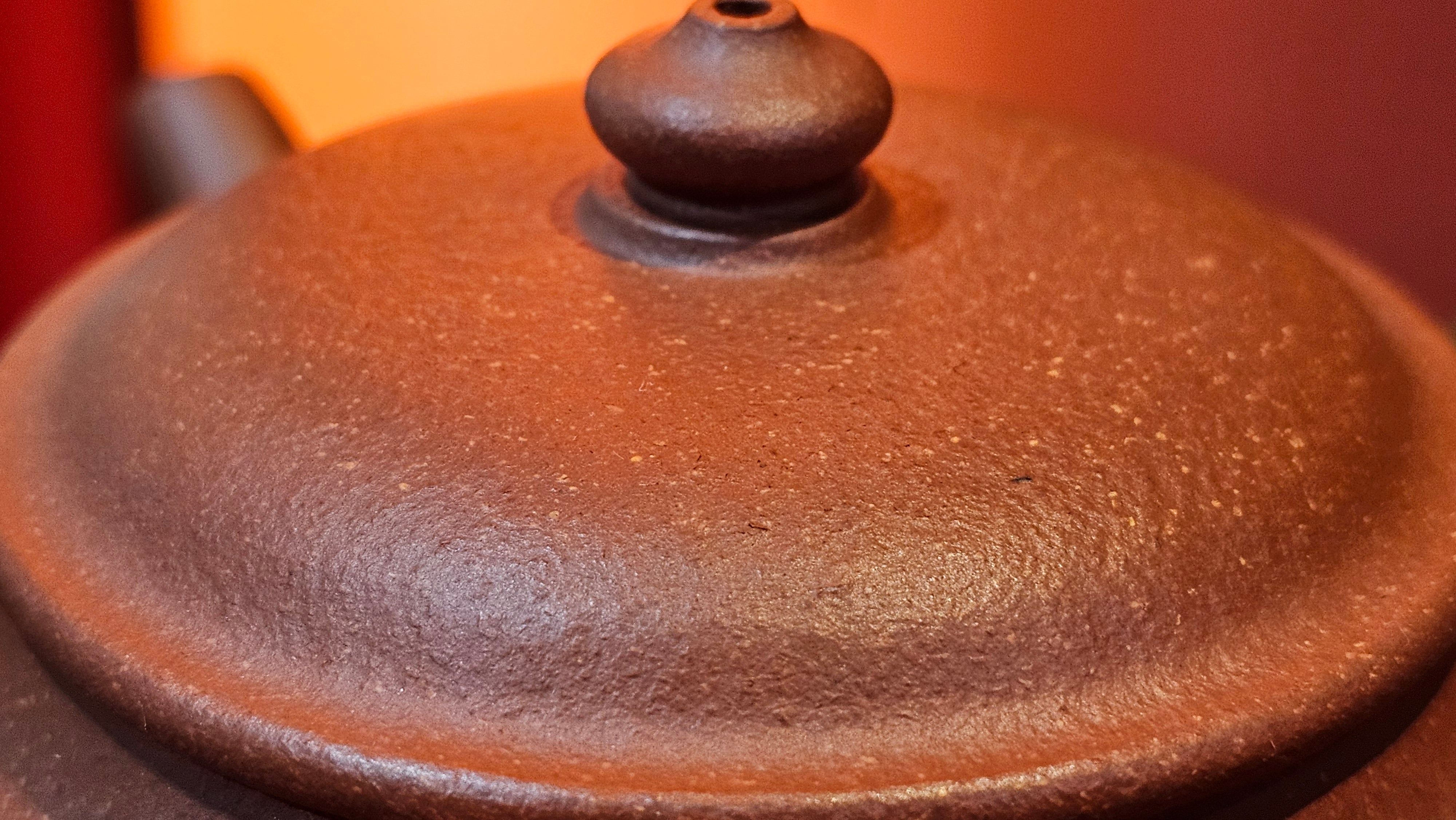 Ming Lu 明炉, 157.6ml, Hong Jiang Po Ni 红降坡泥, by our Collaborative Craftsman Chen Gui Zhi 陈桂枝。(Red JiangPoNi is rarer than Yellow JiangPoNi, XiaoMeiYao ZhuNi & ZhaoZhuang ZhuNi) ~ Congratulations to Mr J.K.! 1815hrs 1st August 2025, Stolberg, Germany🇩🇪