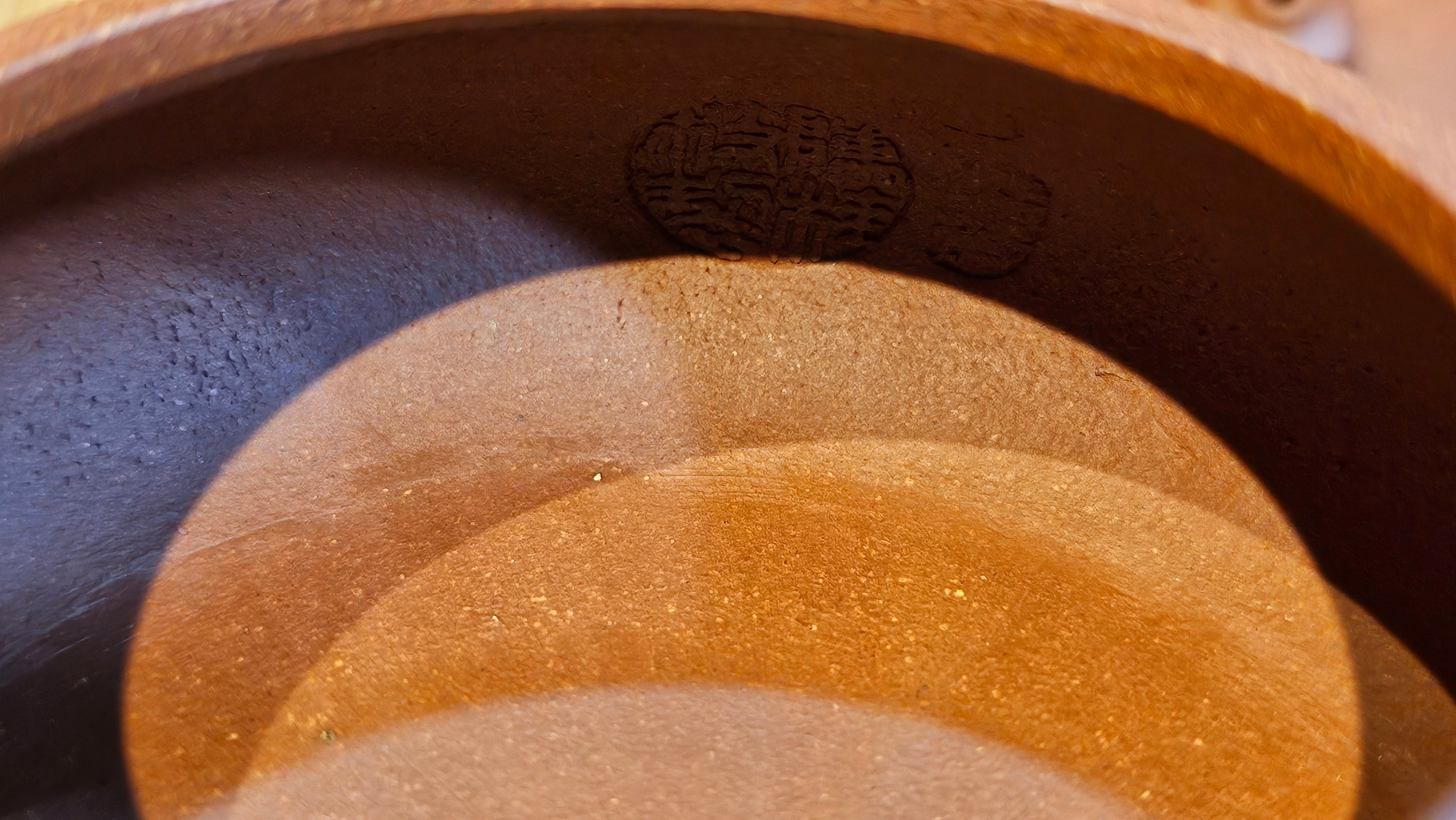 Ming Lu 明炉, 157.6ml, Hong Jiang Po Ni 红降坡泥, by our Collaborative Craftsman Chen Gui Zhi 陈桂枝。(Red JiangPoNi is rarer than Yellow JiangPoNi, XiaoMeiYao ZhuNi & ZhaoZhuang ZhuNi) ~ Congratulations to Mr J.K.! 1815hrs 1st August 2025, Stolberg, Germany🇩🇪