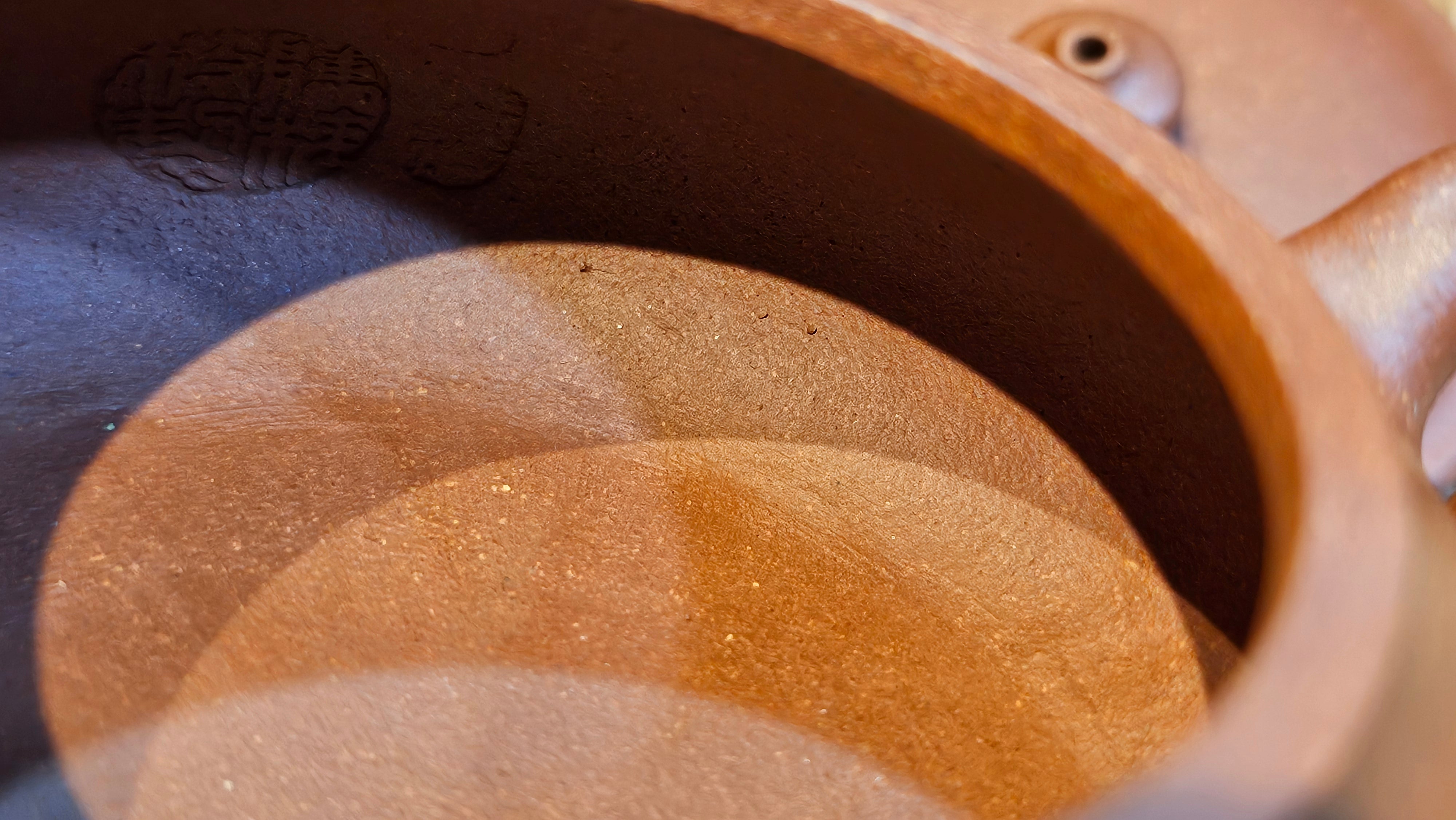 Ming Lu 明炉, 157.6ml, Hong Jiang Po Ni 红降坡泥, by our Collaborative Craftsman Chen Gui Zhi 陈桂枝。(Red JiangPoNi is rarer than Yellow JiangPoNi, XiaoMeiYao ZhuNi & ZhaoZhuang ZhuNi) ~ Congratulations to Mr J.K.! 1815hrs 1st August 2025, Stolberg, Germany🇩🇪