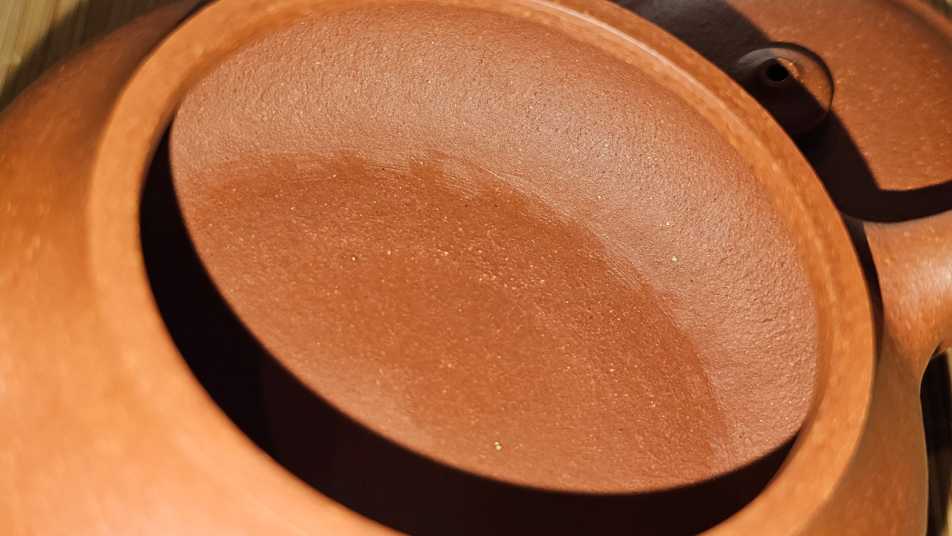 Ming Lu 明炉, 157.6ml, Hong Jiang Po Ni 红降坡泥, by our Collaborative Craftsman Chen Gui Zhi 陈桂枝。(Red JiangPoNi is rarer than Yellow JiangPoNi, XiaoMeiYao ZhuNi & ZhaoZhuang ZhuNi) ~ Congratulations to Mr J.K.! 1815hrs 1st August 2025, Stolberg, Germany🇩🇪