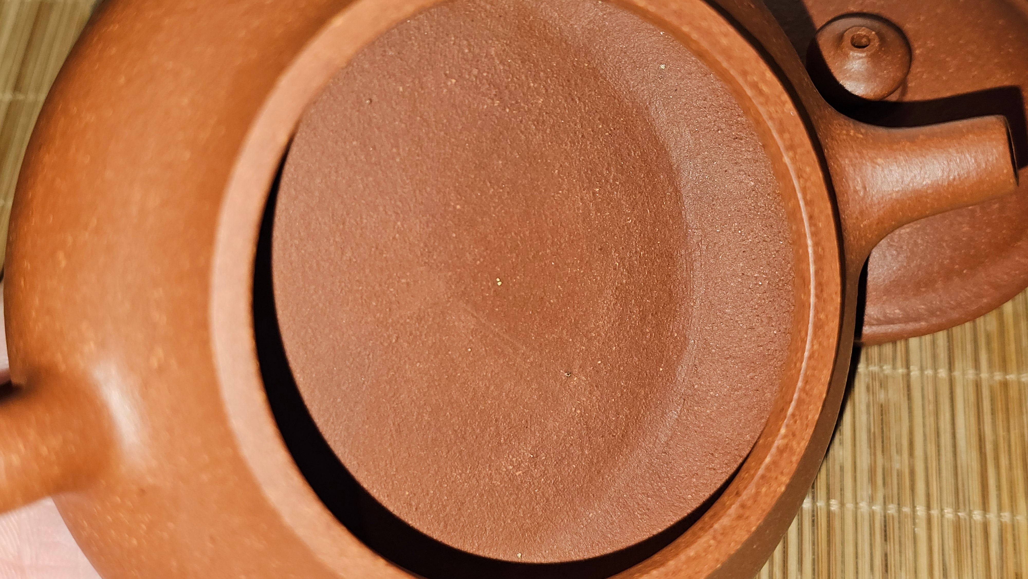 Ming Lu 明炉, 157.6ml, Hong Jiang Po Ni 红降坡泥, by our Collaborative Craftsman Chen Gui Zhi 陈桂枝。(Red JiangPoNi is rarer than Yellow JiangPoNi, XiaoMeiYao ZhuNi & ZhaoZhuang ZhuNi) ~ Congratulations to Mr J.K.! 1815hrs 1st August 2025, Stolberg, Germany🇩🇪