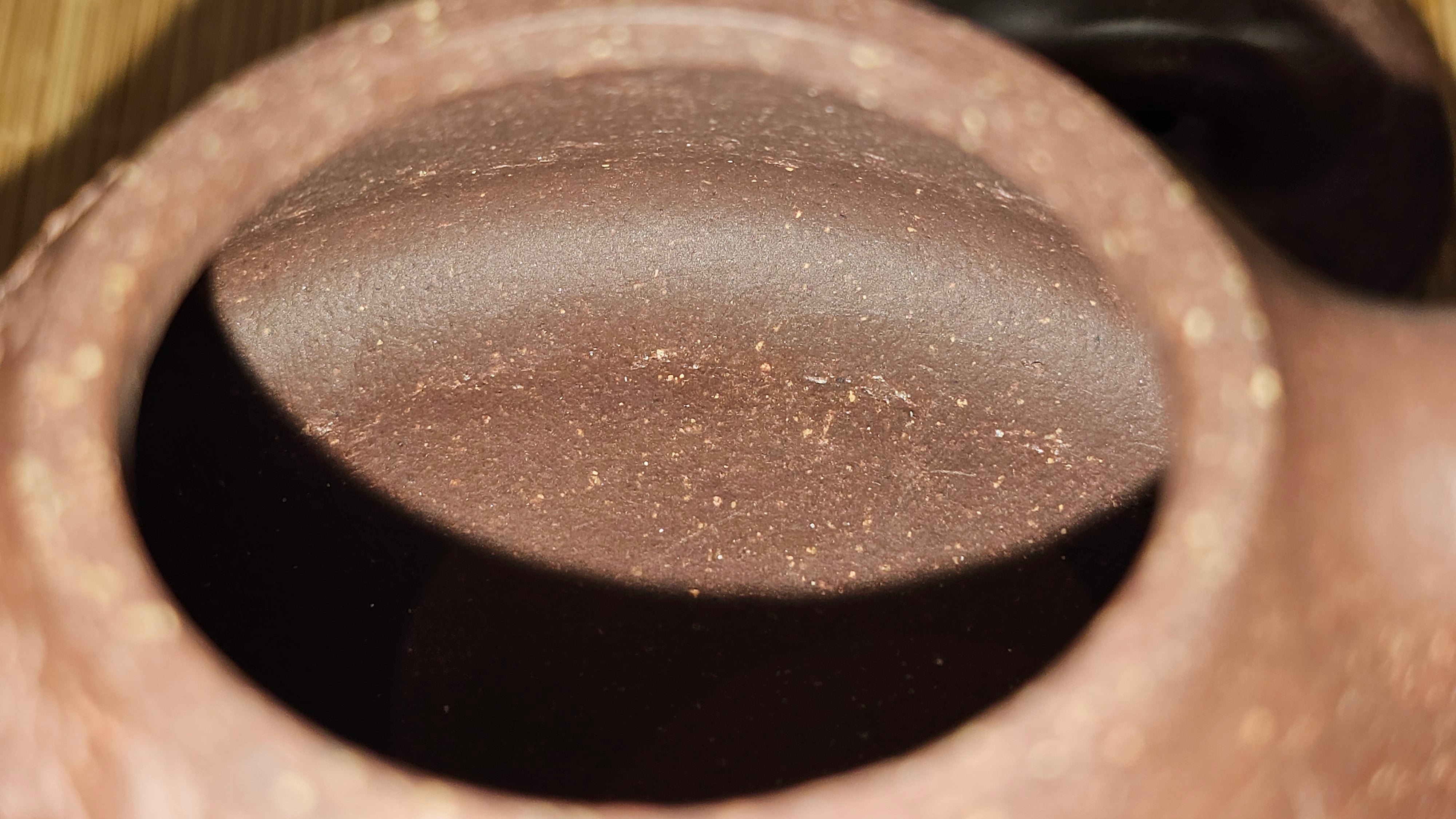 Shi Piao 石瓢 (Zi Ye Shi Piao), 191.1ml, Craftsman Yun Shen 云深 performing *EXQUISITE WHOLE-BODY Clay Sculpting 泥绘 of Plum Blossoms 梅花*, pot by Craftsman Chen Huan 陈欢; Lao Zi Ni 老紫泥 ~ Congratulations to Mr C.L.! 2046hrs 26th August 2025, Chicago! IL!