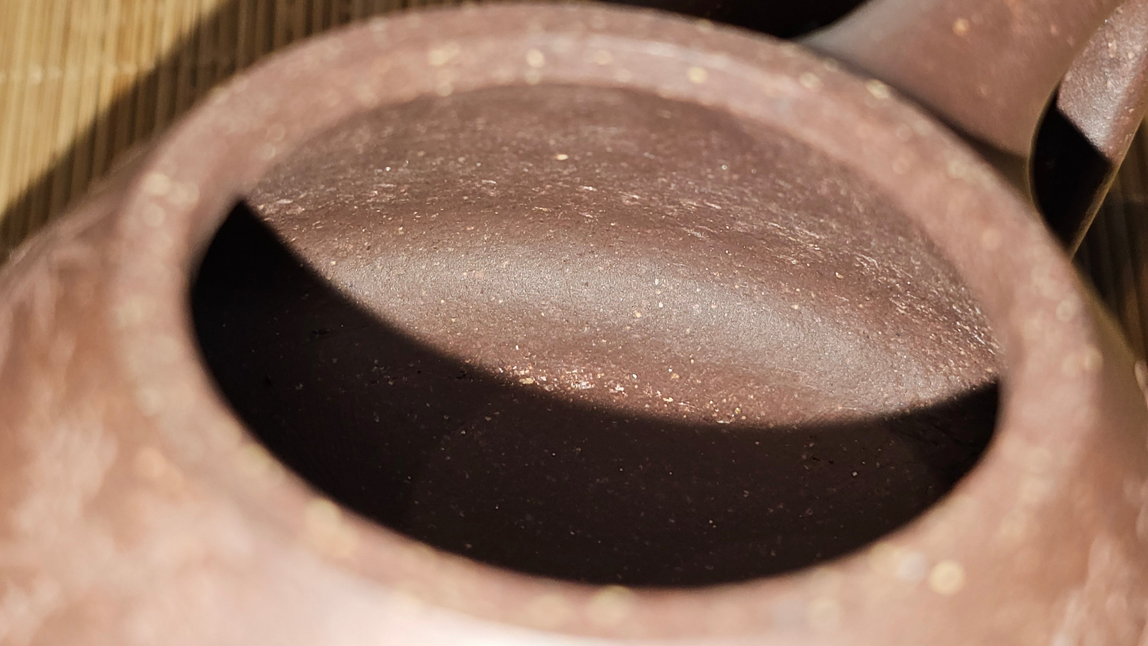 Shi Piao 石瓢 (Zi Ye Shi Piao), 191.1ml, Craftsman Yun Shen 云深 performing *EXQUISITE WHOLE-BODY Clay Sculpting 泥绘 of Plum Blossoms 梅花*, pot by Craftsman Chen Huan 陈欢; Lao Zi Ni 老紫泥 ~ Congratulations to Mr C.L.! 2046hrs 26th August 2025, Chicago! IL!