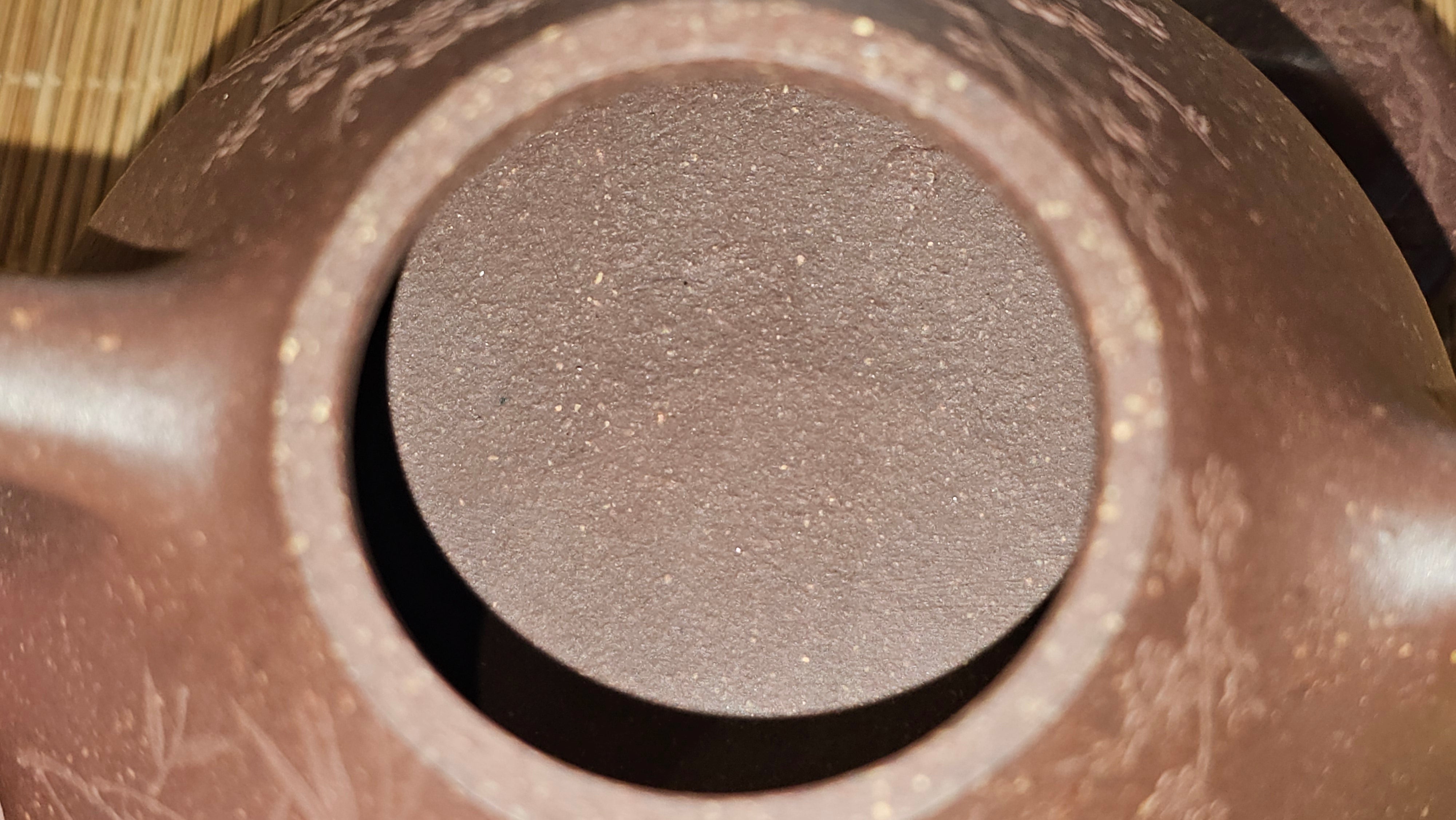 Shi Piao 石瓢 (Zi Ye Shi Piao), 191.1ml, Craftsman Yun Shen 云深 performing *EXQUISITE WHOLE-BODY Clay Sculpting 泥绘 of Plum Blossoms 梅花*, pot by Craftsman Chen Huan 陈欢; Lao Zi Ni 老紫泥 ~ Congratulations to Mr C.L.! 2046hrs 26th August 2025, Chicago! IL!