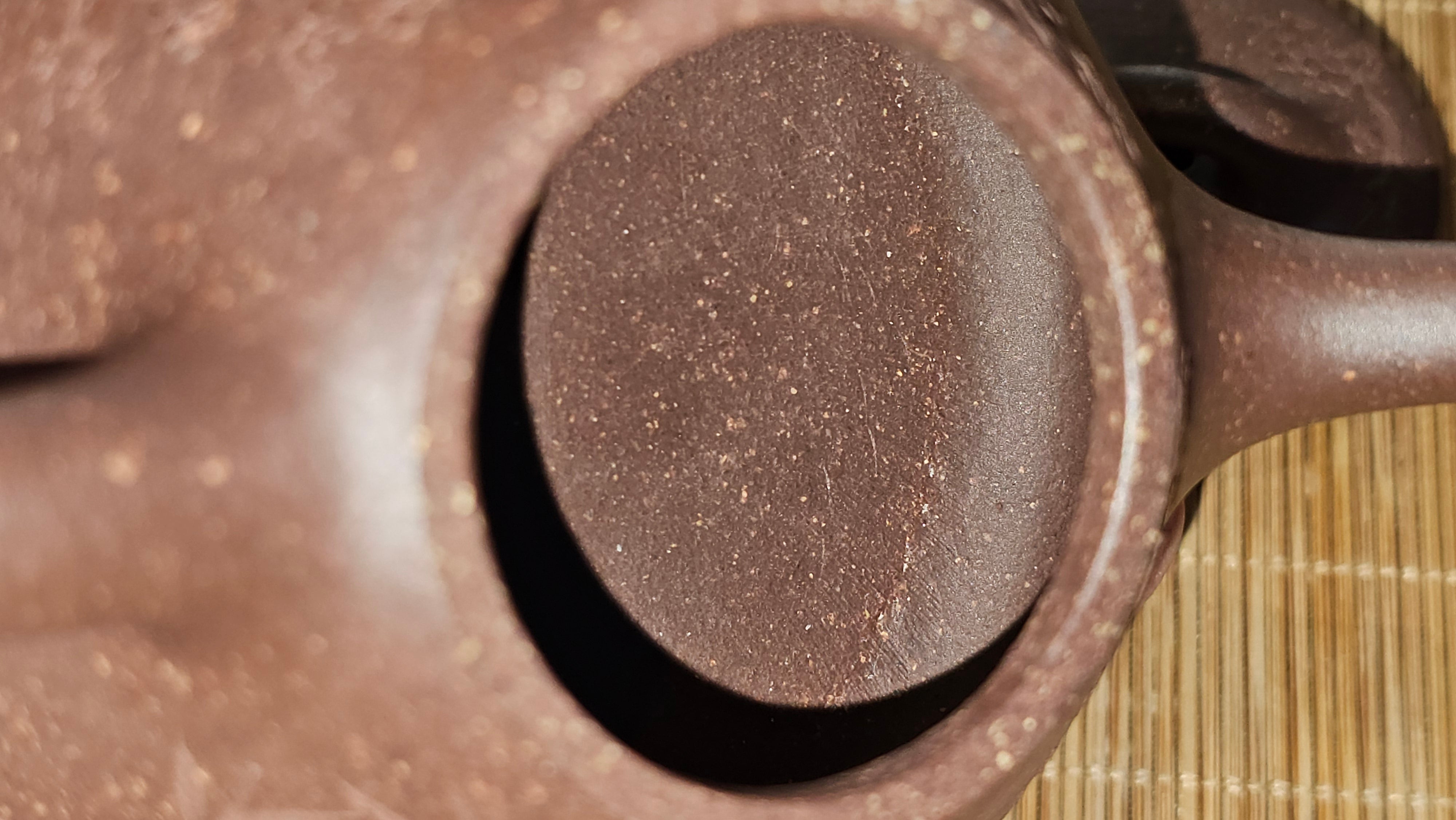 Shi Piao 石瓢 (Zi Ye Shi Piao), 191.1ml, Craftsman Yun Shen 云深 performing *EXQUISITE WHOLE-BODY Clay Sculpting 泥绘 of Plum Blossoms 梅花*, pot by Craftsman Chen Huan 陈欢; Lao Zi Ni 老紫泥 ~ Congratulations to Mr C.L.! 2046hrs 26th August 2025, Chicago! IL!