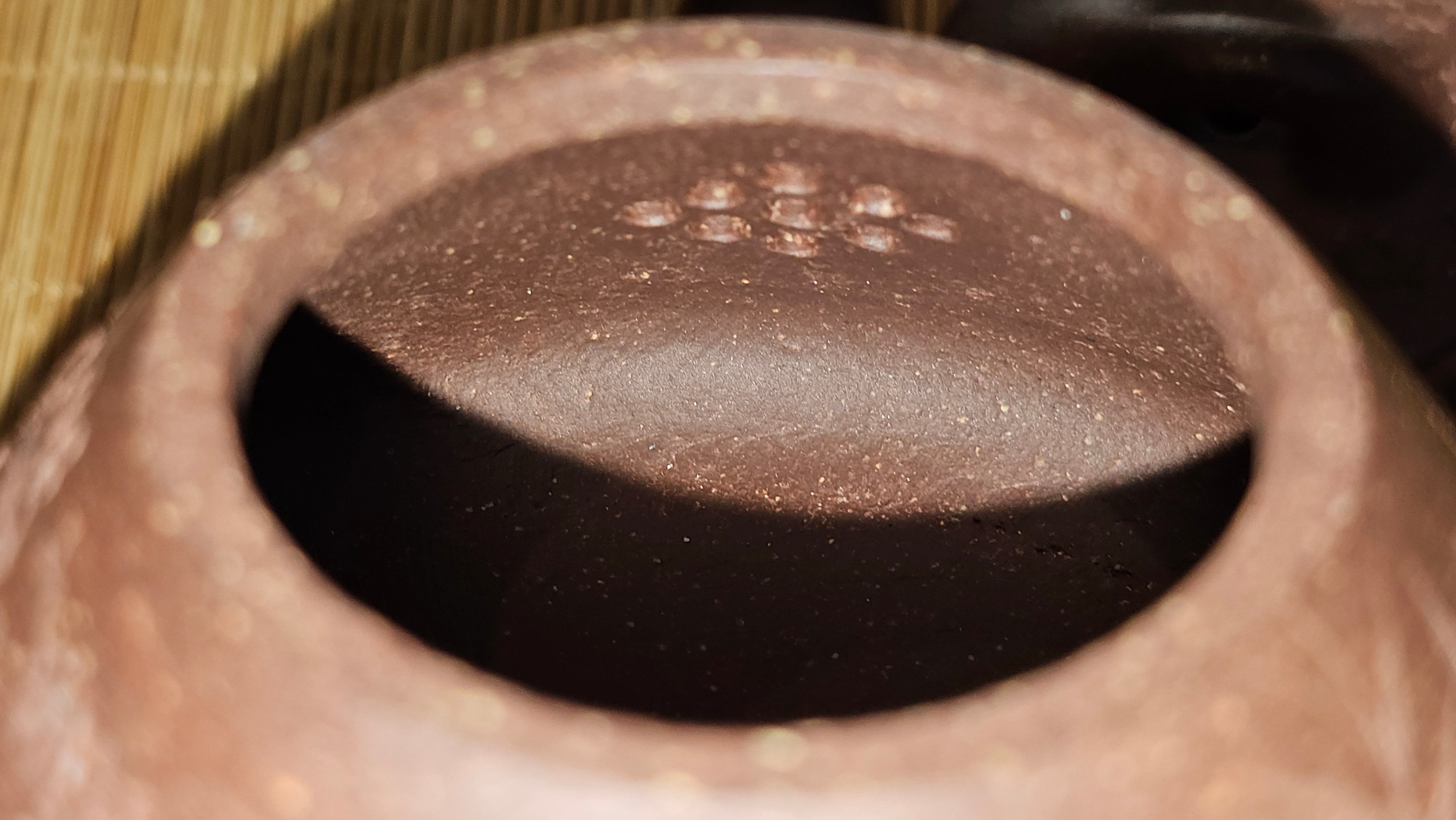 Shi Piao 石瓢 (Zi Ye Shi Piao), 191.1ml, Craftsman Yun Shen 云深 performing *EXQUISITE WHOLE-BODY Clay Sculpting 泥绘 of Plum Blossoms 梅花*, pot by Craftsman Chen Huan 陈欢; Lao Zi Ni 老紫泥 ~ Congratulations to Mr C.L.! 2046hrs 26th August 2025, Chicago! IL!