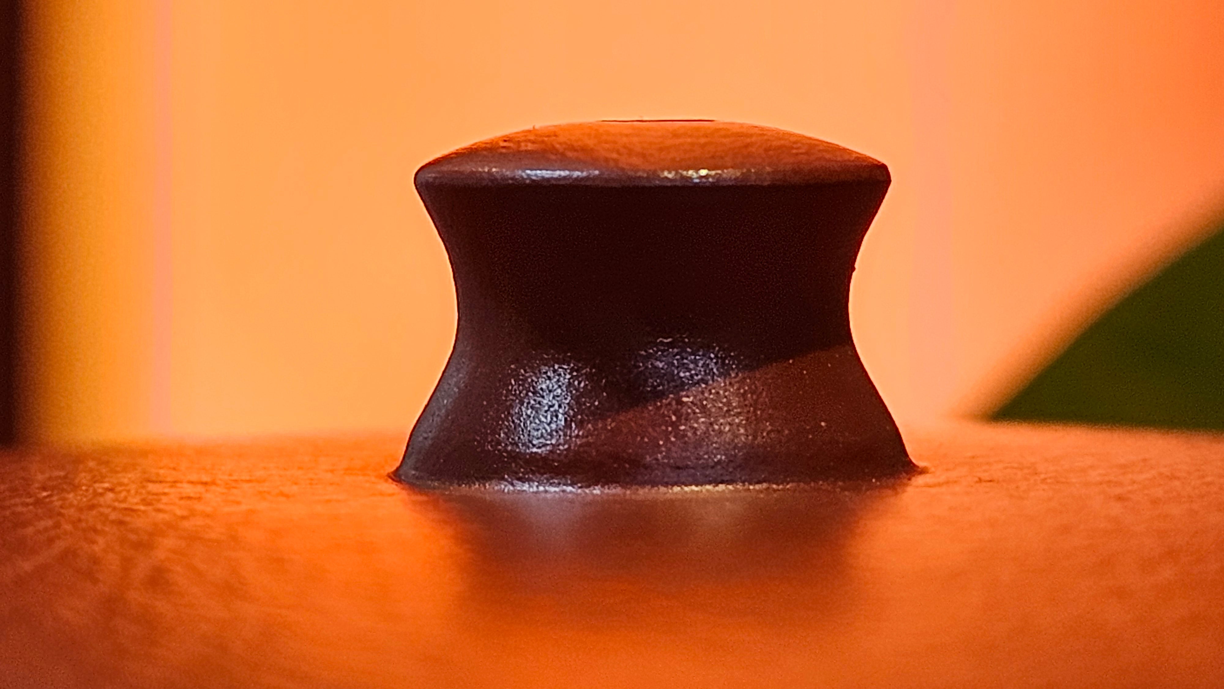 Yun Zhu 云柱 "Pillar of the Heavens", 138.7ml, Xiao Mei Yao Zhu Ni 小煤窑朱泥, by our Collaborative Craftsman Wang Hui ~ "劲竹凌风" & Bamboo Engraving by Craftsman Yi De Shu ~ Congratulations to Mr J.G.!2339hrs 4th August 2025, Bellevue Hill, Australia🇦🇺!