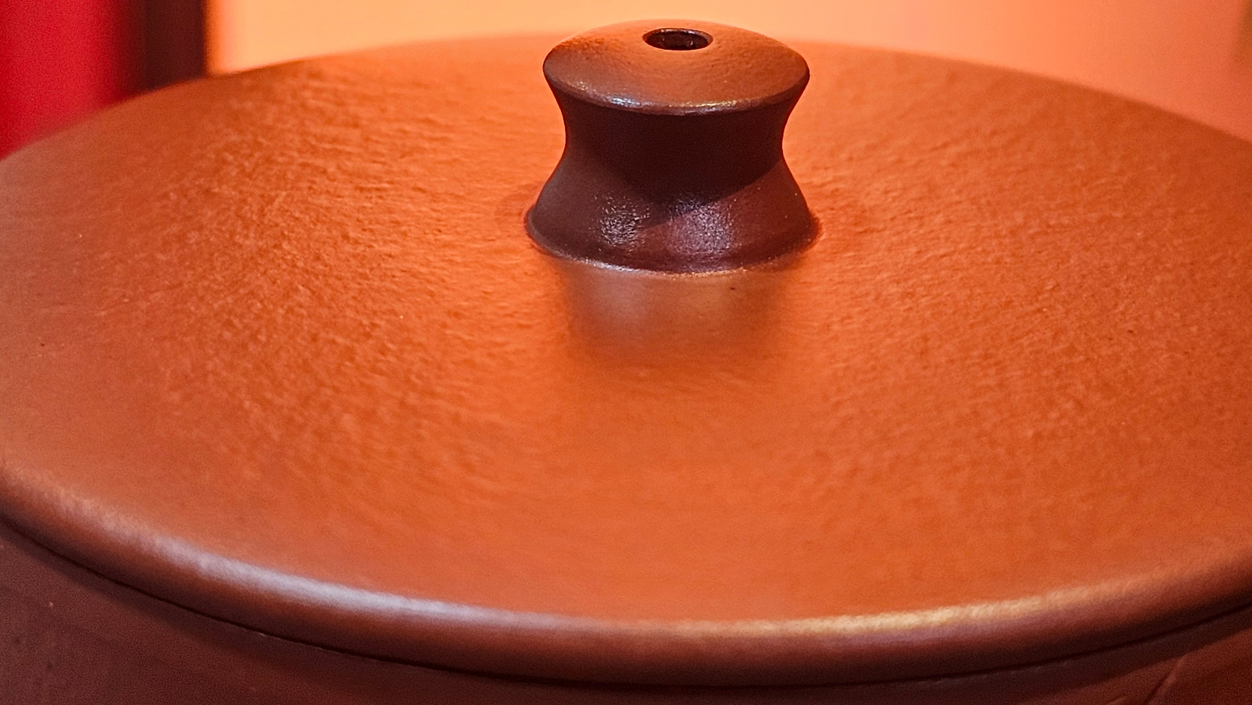 Yun Zhu 云柱 "Pillar of the Heavens", 138.7ml, Xiao Mei Yao Zhu Ni 小煤窑朱泥, by our Collaborative Craftsman Wang Hui ~ "劲竹凌风" & Bamboo Engraving by Craftsman Yi De Shu ~ Congratulations to Mr J.G.!2339hrs 4th August 2025, Bellevue Hill, Australia🇦🇺!