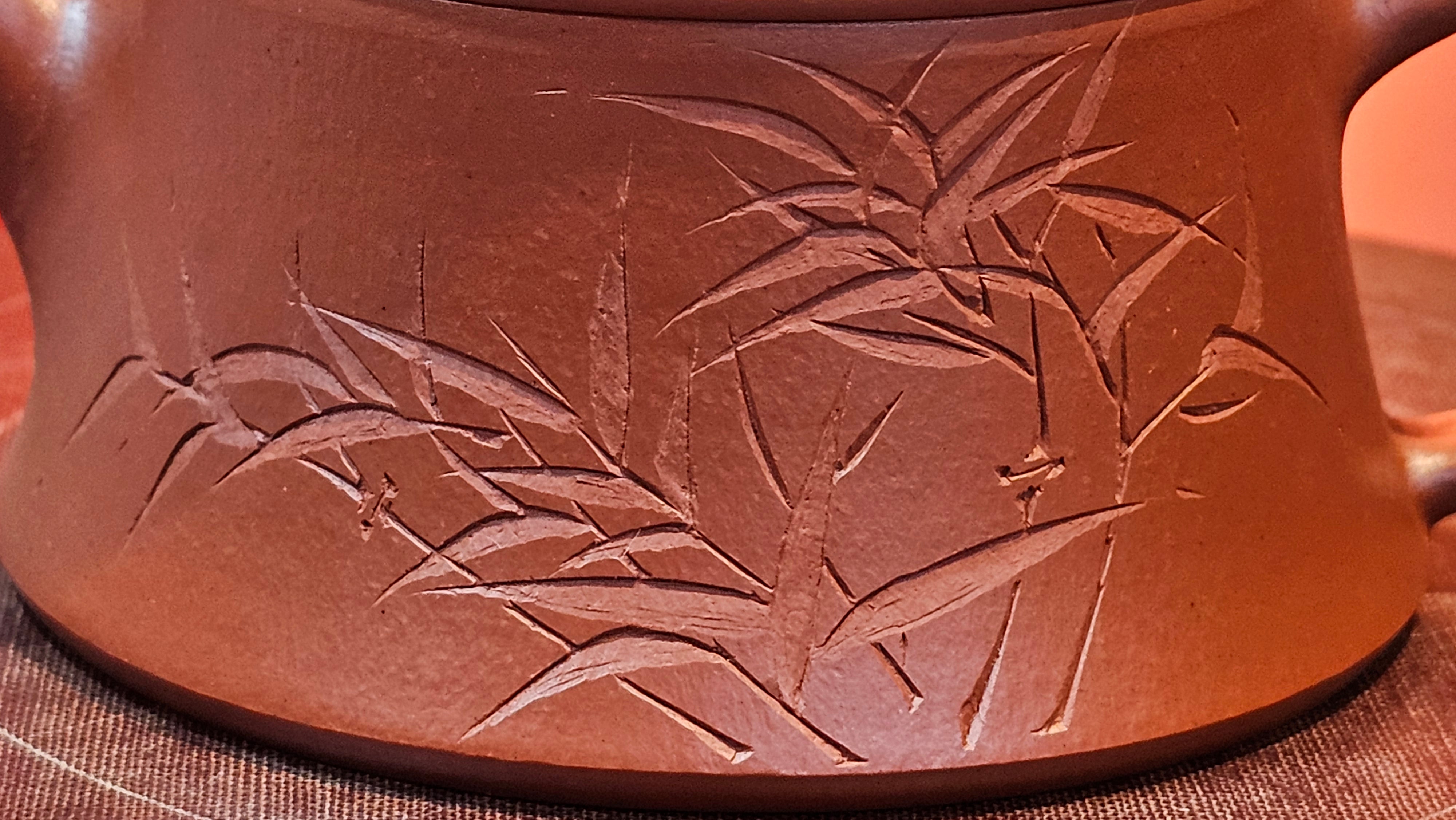 Yun Zhu 云柱 "Pillar of the Heavens", 138.7ml, Xiao Mei Yao Zhu Ni 小煤窑朱泥, by our Collaborative Craftsman Wang Hui ~ "劲竹凌风" & Bamboo Engraving by Craftsman Yi De Shu ~ Congratulations to Mr J.G.!2339hrs 4th August 2025, Bellevue Hill, Australia🇦🇺!