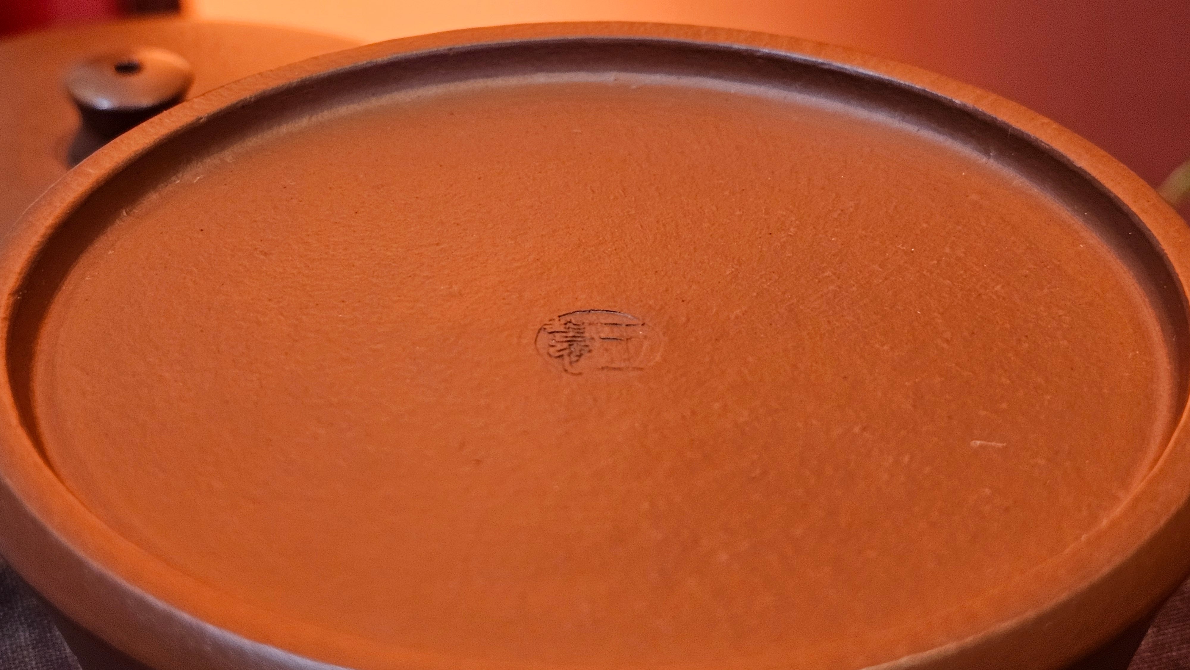 Yun Zhu 云柱 "Pillar of the Heavens", 138.7ml, Xiao Mei Yao Zhu Ni 小煤窑朱泥, by our Collaborative Craftsman Wang Hui ~ "劲竹凌风" & Bamboo Engraving by Craftsman Yi De Shu ~ Congratulations to Mr J.G.!2339hrs 4th August 2025, Bellevue Hill, Australia🇦🇺!