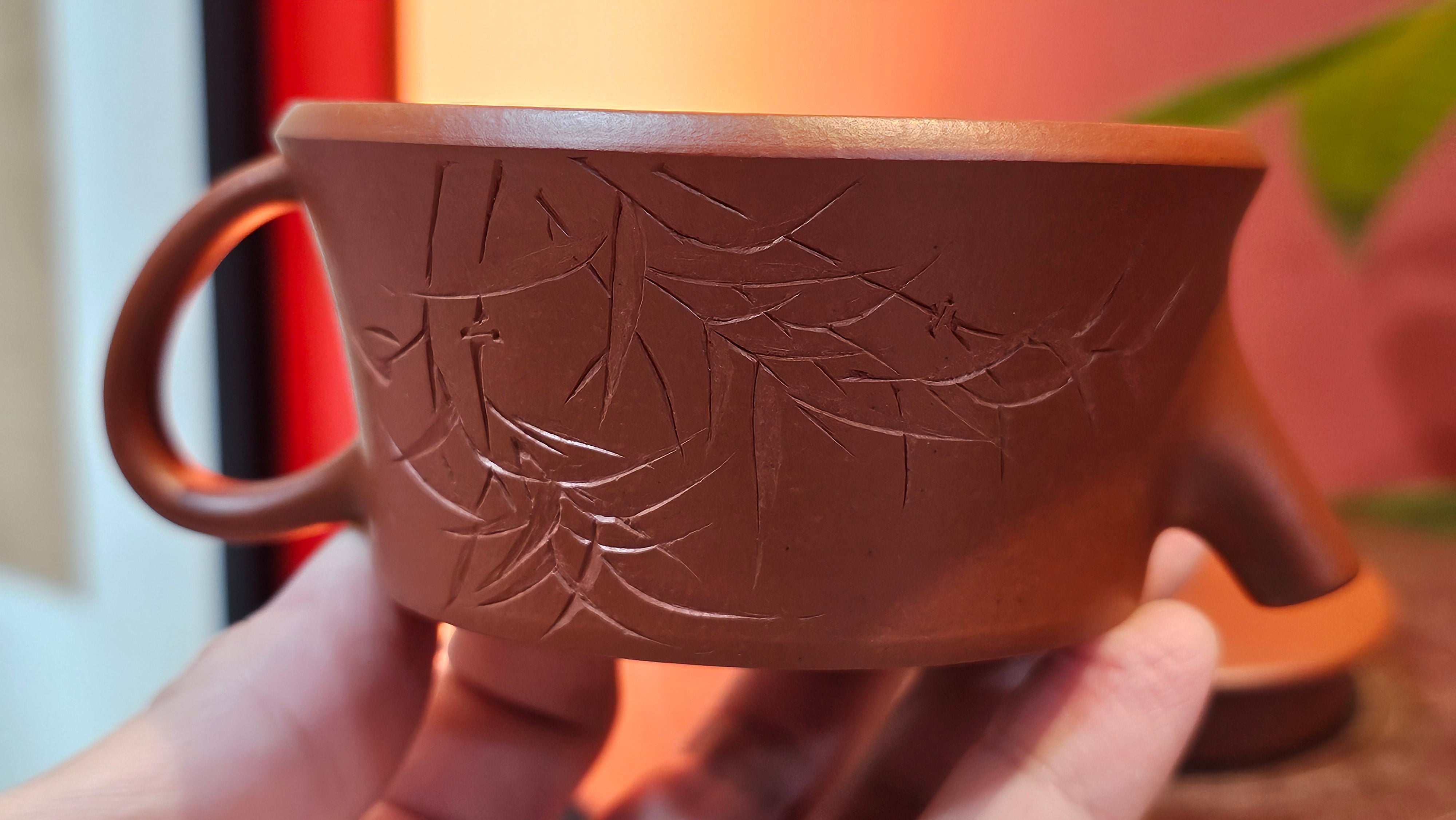 Yun Zhu 云柱 "Pillar of the Heavens", 138.7ml, Xiao Mei Yao Zhu Ni 小煤窑朱泥, by our Collaborative Craftsman Wang Hui ~ "劲竹凌风" & Bamboo Engraving by Craftsman Yi De Shu ~ Congratulations to Mr J.G.!2339hrs 4th August 2025, Bellevue Hill, Australia🇦🇺!