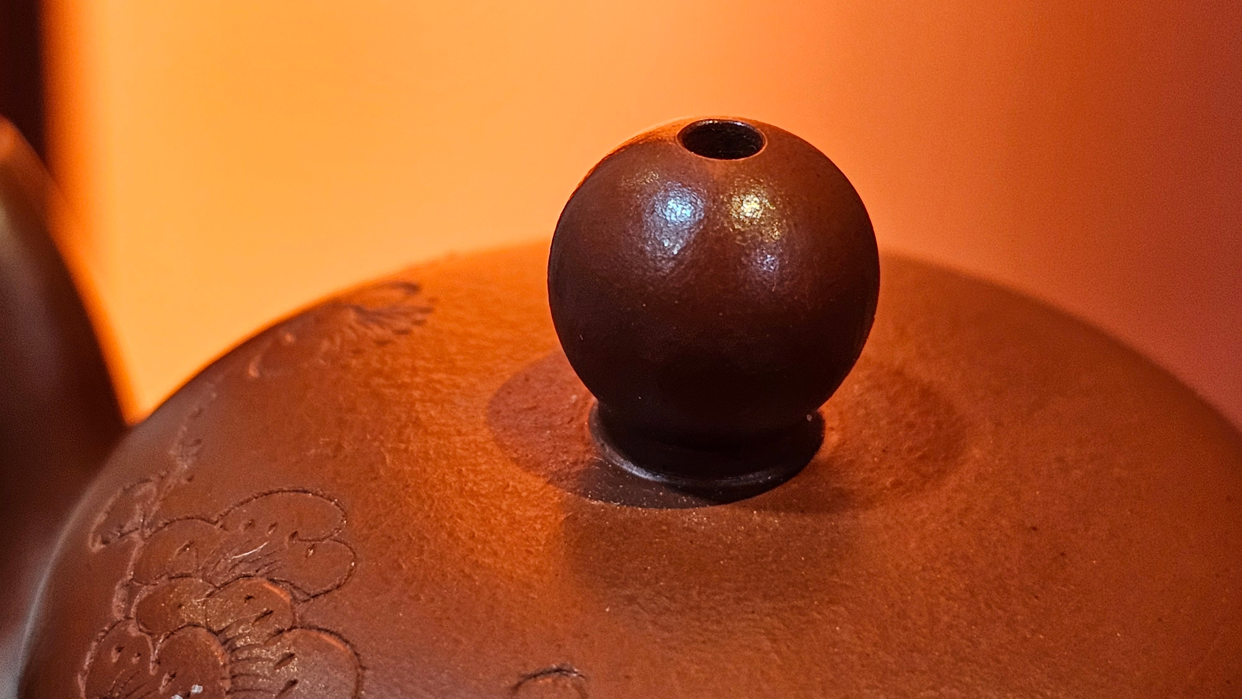 Li Xing 梨形, 177.5ml, Xiao Mei Yao Zhu Ni 小煤窑朱泥 by our Collaborative Craftsman Zhai Yi Yao 翟一耀, 梅花刻绘, Engraving of Plum Blossoms and Calligraphy, by Craftsman Yi De Shu 一德书 ~ Congratulations to!Mr A.K., 1226hrs 4th August 2025, Jabłonna! Poland🇵🇱.