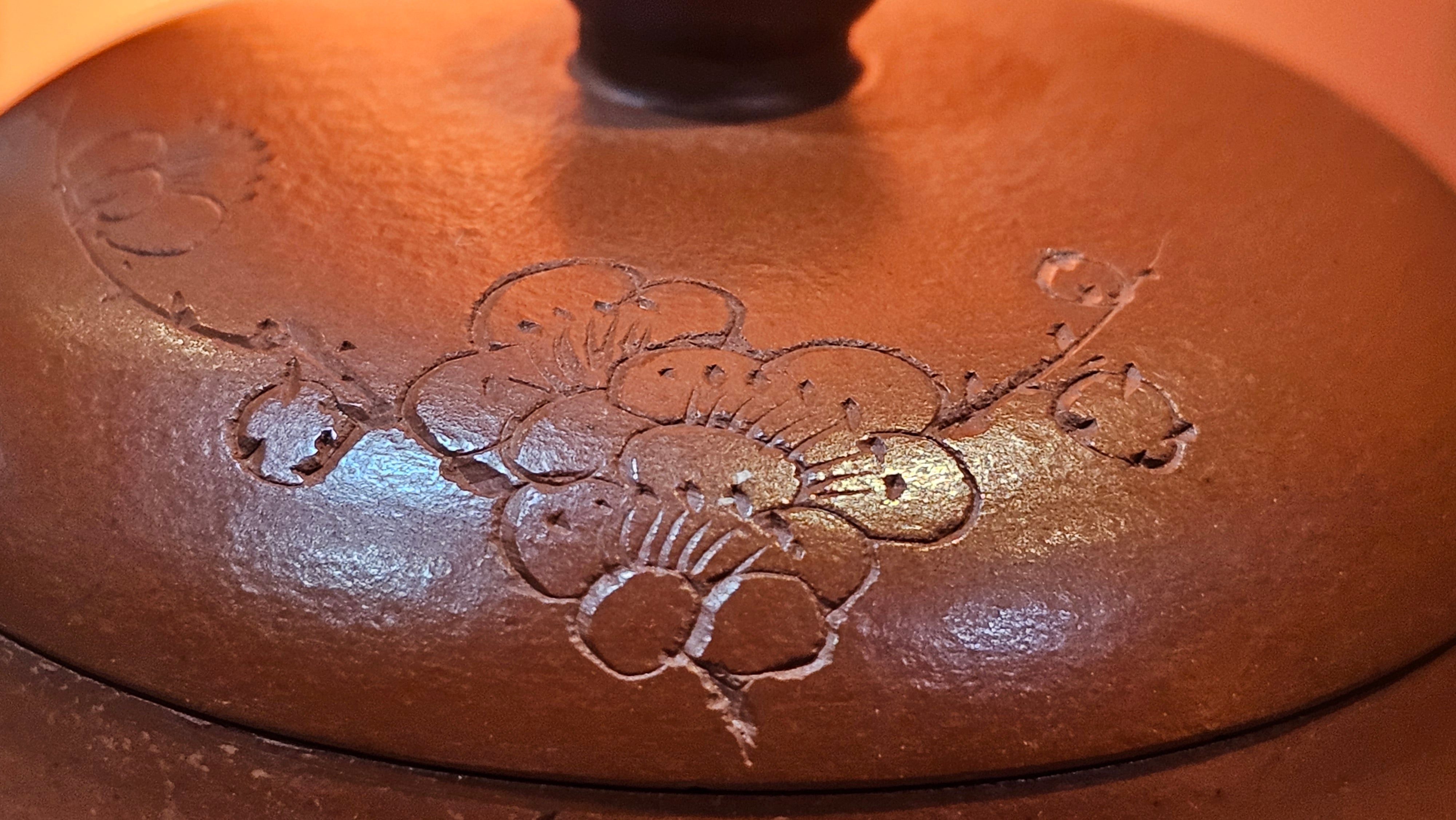 Li Xing 梨形, 177.5ml, Xiao Mei Yao Zhu Ni 小煤窑朱泥 by our Collaborative Craftsman Zhai Yi Yao 翟一耀, 梅花刻绘, Engraving of Plum Blossoms and Calligraphy, by Craftsman Yi De Shu 一德书 ~ Congratulations to!Mr A.K., 1226hrs 4th August 2025, Jabłonna! Poland🇵🇱.