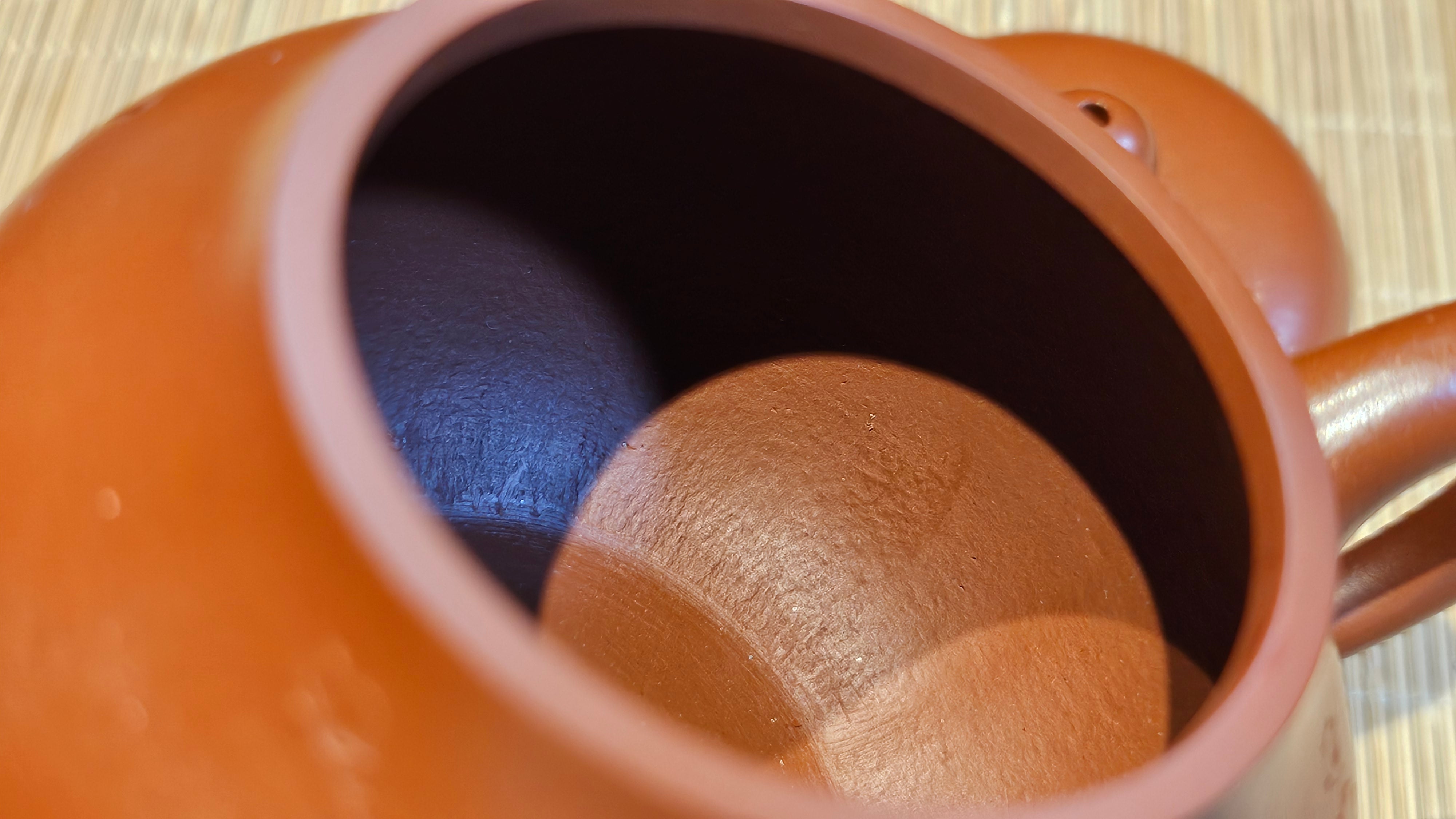 Li Xing 梨形, 177.5ml, Xiao Mei Yao Zhu Ni 小煤窑朱泥 by our Collaborative Craftsman Zhai Yi Yao 翟一耀, 梅花刻绘, Engraving of Plum Blossoms and Calligraphy, by Craftsman Yi De Shu 一德书 ~ Congratulations to!Mr A.K., 1226hrs 4th August 2025, Jabłonna! Poland🇵🇱.