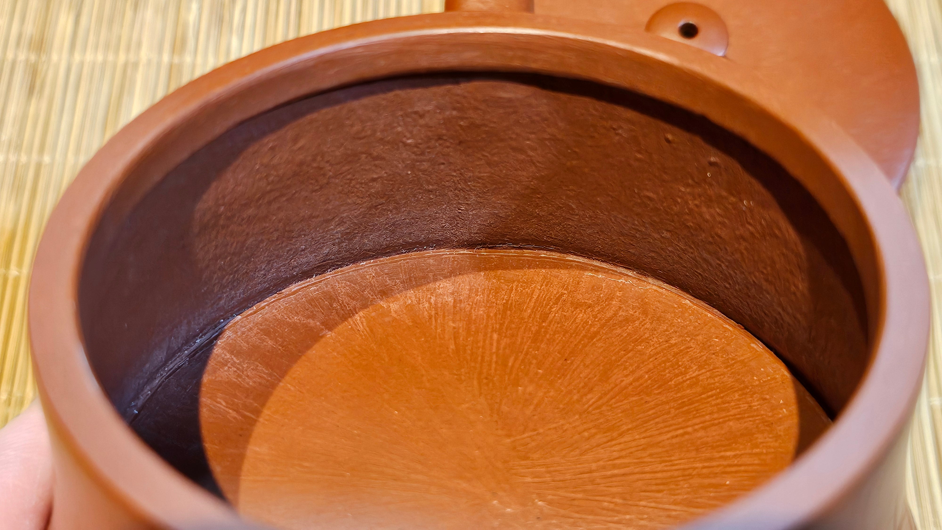 Yun Zhu 云柱 "Pillar of the Heavens", 138.7ml, Xiao Mei Yao Zhu Ni 小煤窑朱泥, by our Collaborative Craftsman Wang Hui ~ "劲竹凌风" & Bamboo Engraving by Craftsman Yi De Shu ~ Congratulations to Mr J.G.!2339hrs 4th August 2025, Bellevue Hill, Australia🇦🇺!