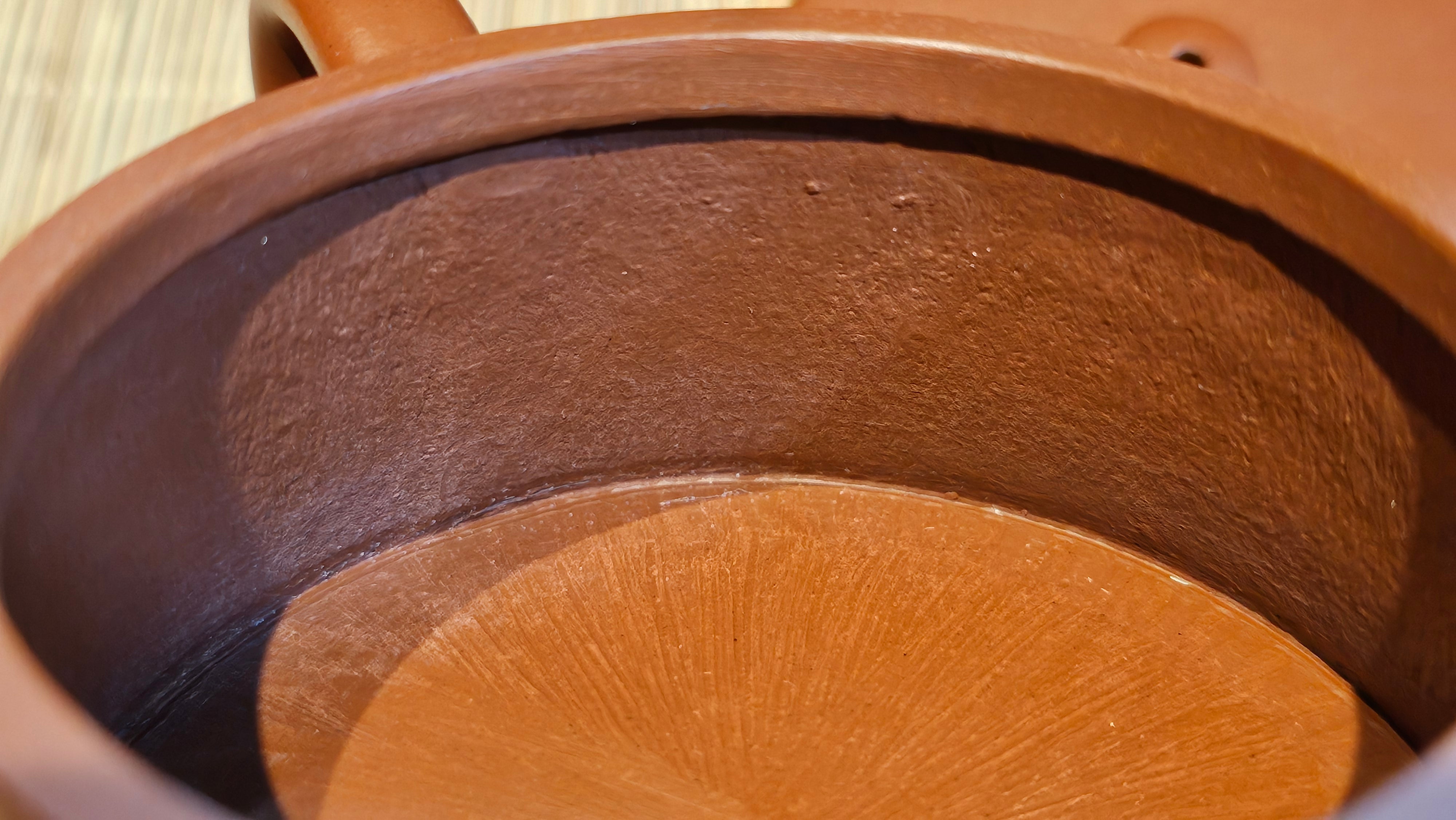 Yun Zhu 云柱 "Pillar of the Heavens", 138.7ml, Xiao Mei Yao Zhu Ni 小煤窑朱泥, by our Collaborative Craftsman Wang Hui ~ "劲竹凌风" & Bamboo Engraving by Craftsman Yi De Shu ~ Congratulations to Mr J.G.!2339hrs 4th August 2025, Bellevue Hill, Australia🇦🇺!