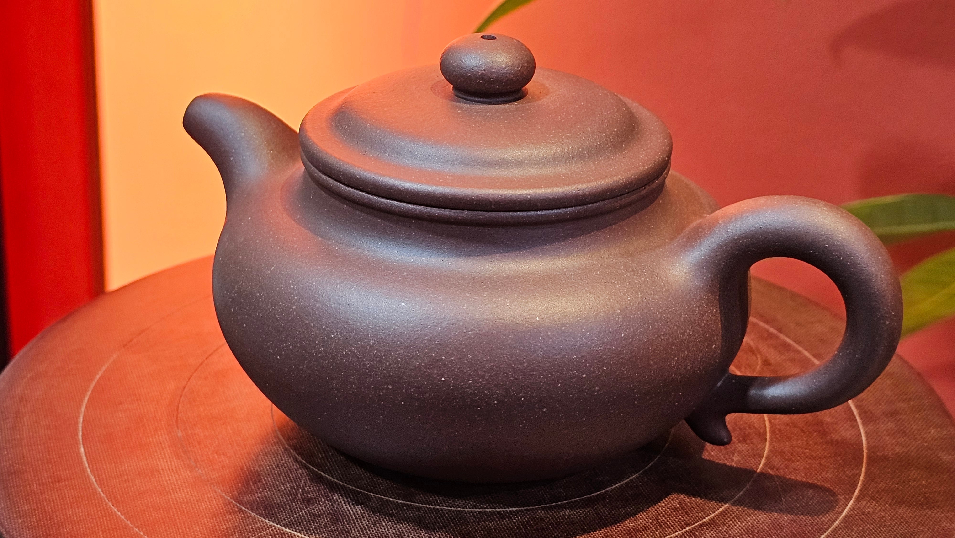 Fang Gu 仿古, 216.9ml, Da Shui Tan Zi Ni 大水潭紫泥, by our Craftsman Craftsman Chen Fa Chu 陈法初 ~ Congratulations to!Ms J.C., 0347hrs 9th August 2025! Los Angeles, CA.