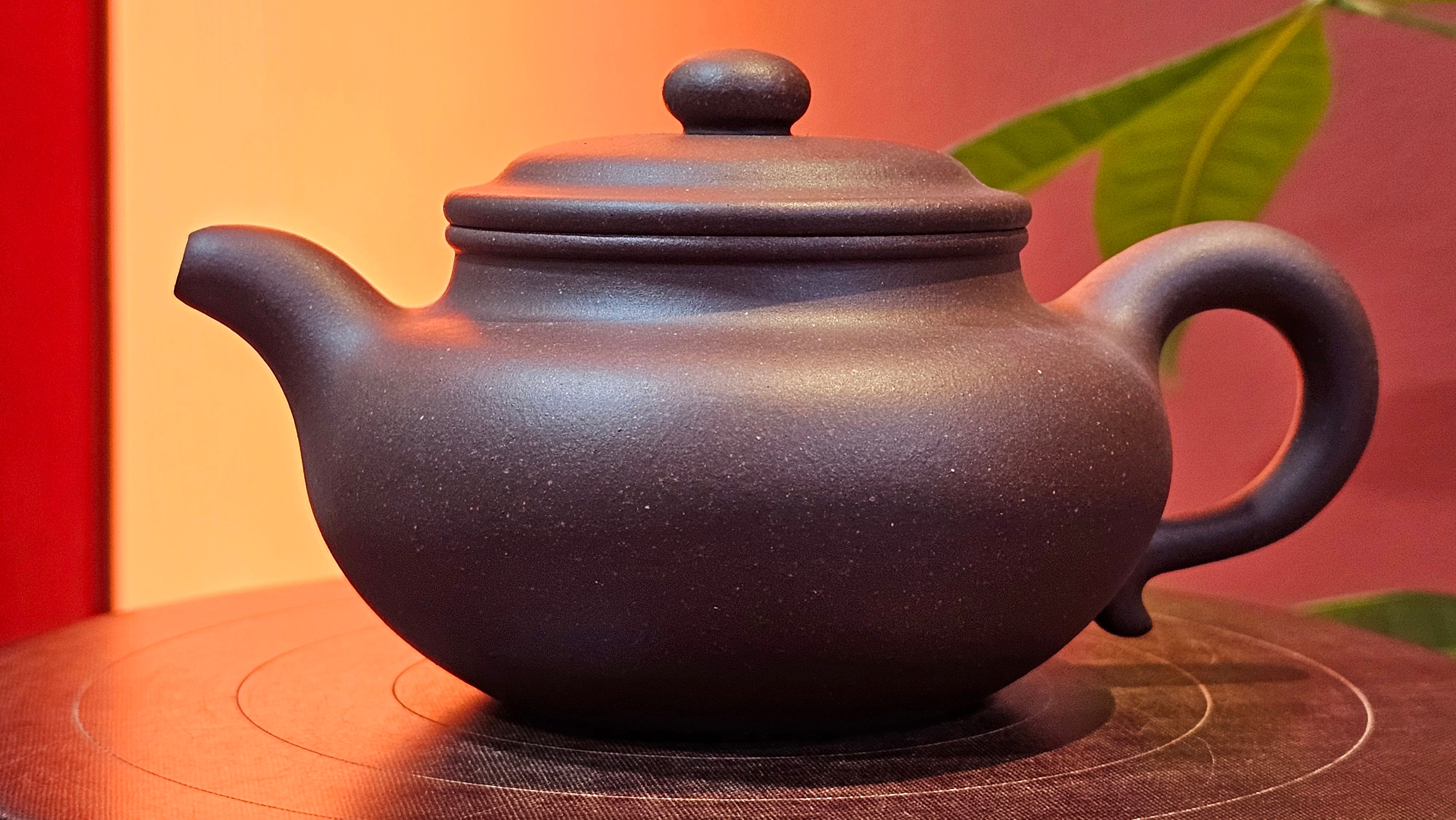 Fang Gu 仿古, 216.9ml, Da Shui Tan Zi Ni 大水潭紫泥, by our Craftsman Craftsman Chen Fa Chu 陈法初 ~ Congratulations to!Ms J.C., 0347hrs 9th August 2025! Los Angeles, CA.