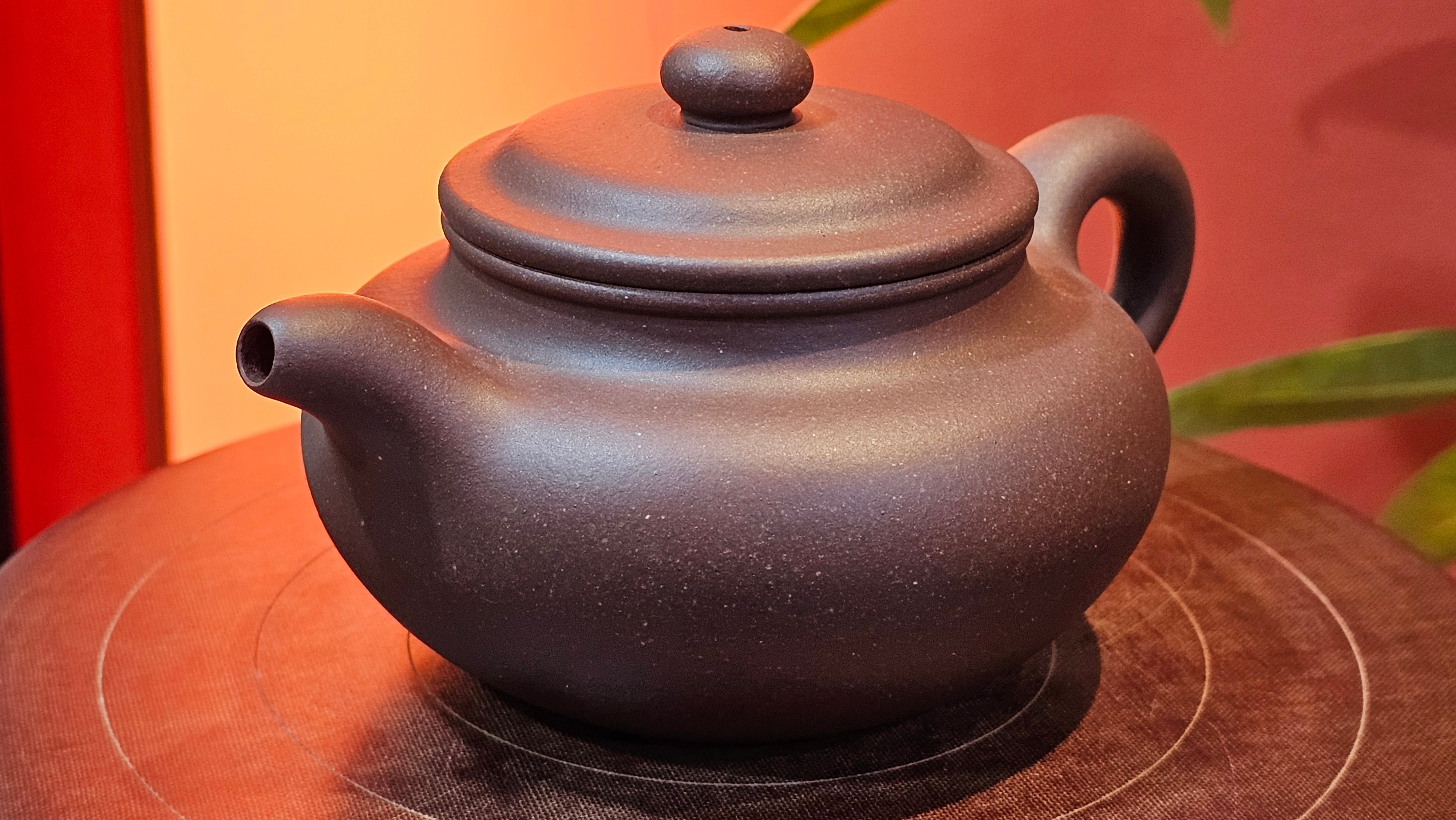 Fang Gu 仿古, 216.9ml, Da Shui Tan Zi Ni 大水潭紫泥, by our Craftsman Craftsman Chen Fa Chu 陈法初 ~ Congratulations to!Ms J.C., 0347hrs 9th August 2025! Los Angeles, CA.