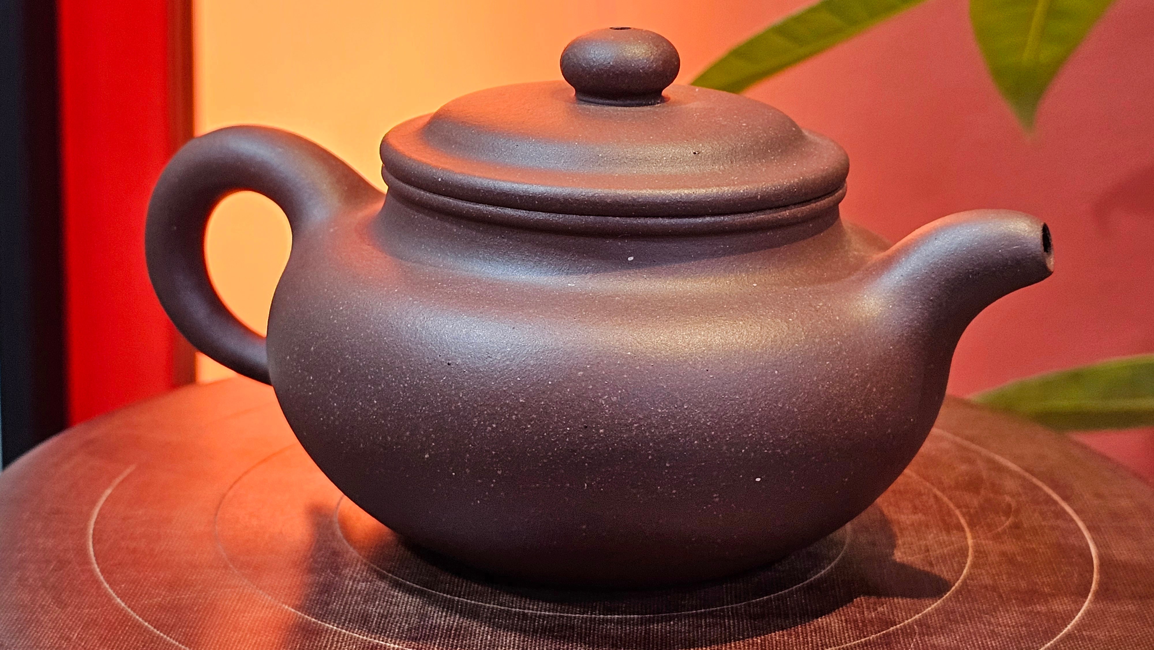 Fang Gu 仿古, 216.9ml, Da Shui Tan Zi Ni 大水潭紫泥, by our Craftsman Craftsman Chen Fa Chu 陈法初 ~ Congratulations to!Ms J.C., 0347hrs 9th August 2025! Los Angeles, CA.