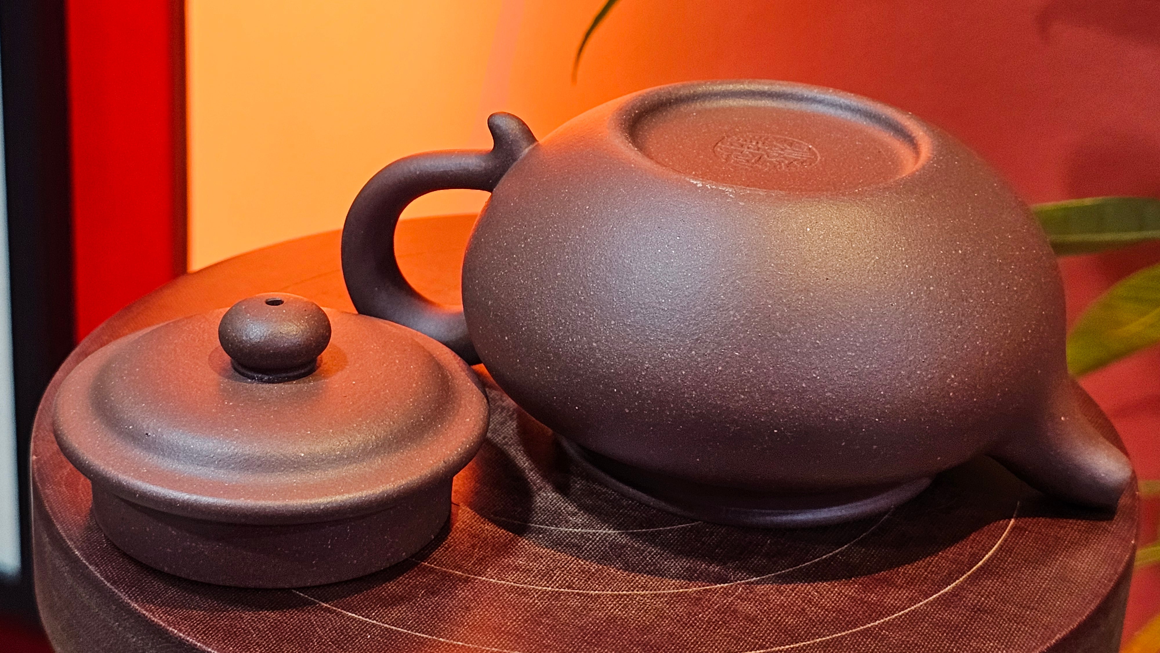 Fang Gu 仿古, 216.9ml, Da Shui Tan Zi Ni 大水潭紫泥, by our Craftsman Craftsman Chen Fa Chu 陈法初 ~ Congratulations to!Ms J.C., 0347hrs 9th August 2025! Los Angeles, CA.