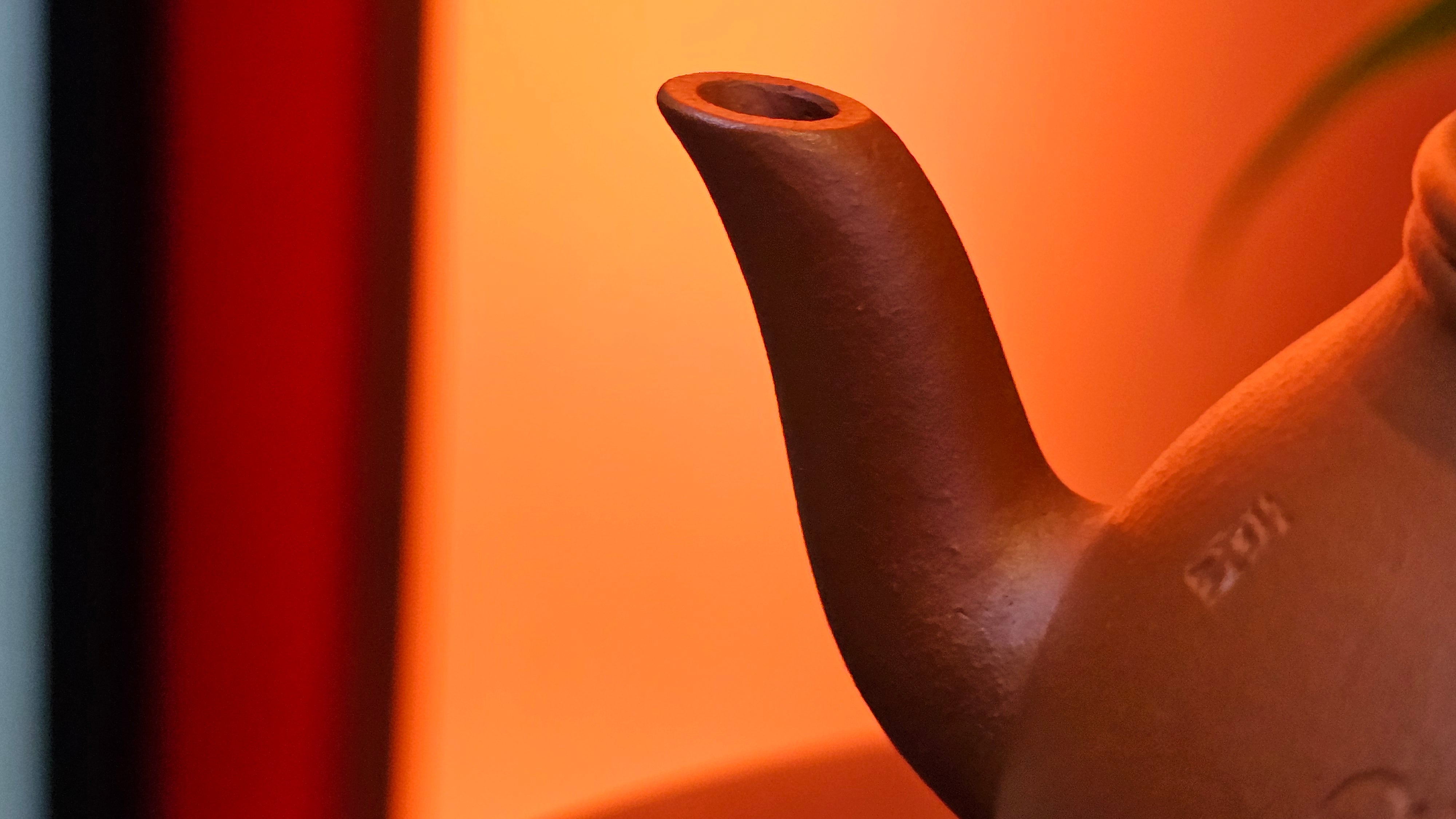 Meng Chen San Zu《孟臣三足》, 189.0ml, Xiao Hong Ni 小红泥, by our Craftsman Zhang Huan 张欢, Plum Blossoms Engraving by Craftsman Pe'eng Pe'eng 芃芃 ~ Congratulations to Prof Y.G.! 1608hrs 2nd August 2025, Long Beach! CA.