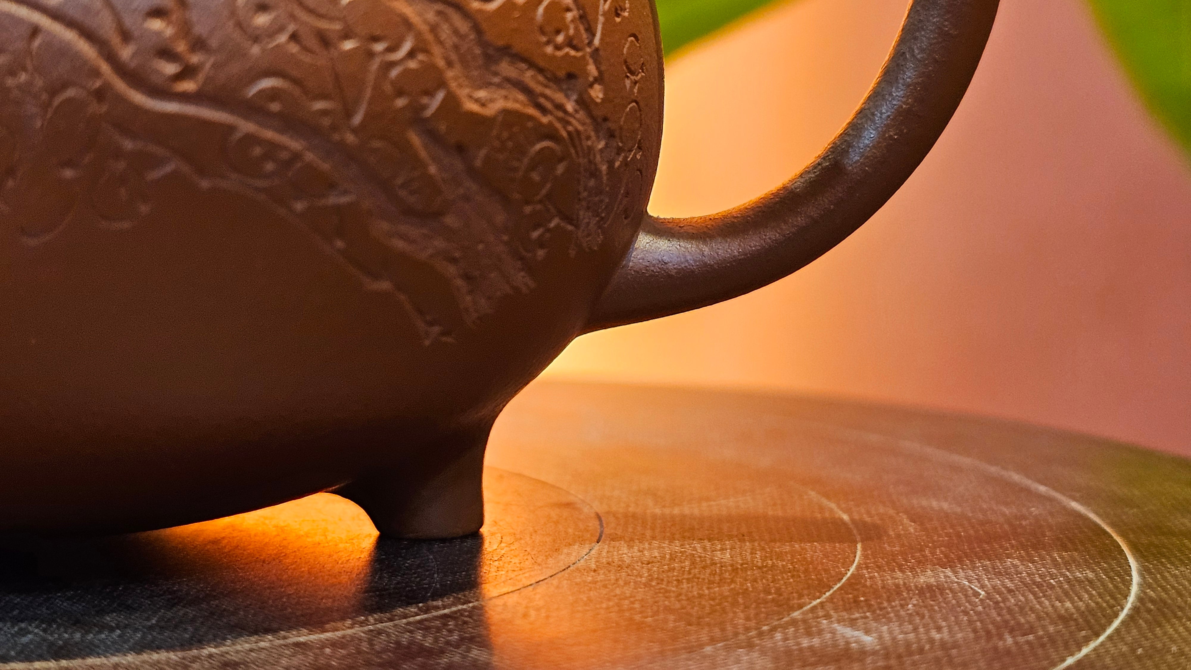 Meng Chen San Zu《孟臣三足》, 189.0ml, Xiao Hong Ni 小红泥, by our Craftsman Zhang Huan 张欢, Plum Blossoms Engraving by Craftsman Pe'eng Pe'eng 芃芃 ~ Congratulations to Prof Y.G.! 1608hrs 2nd August 2025, Long Beach! CA.